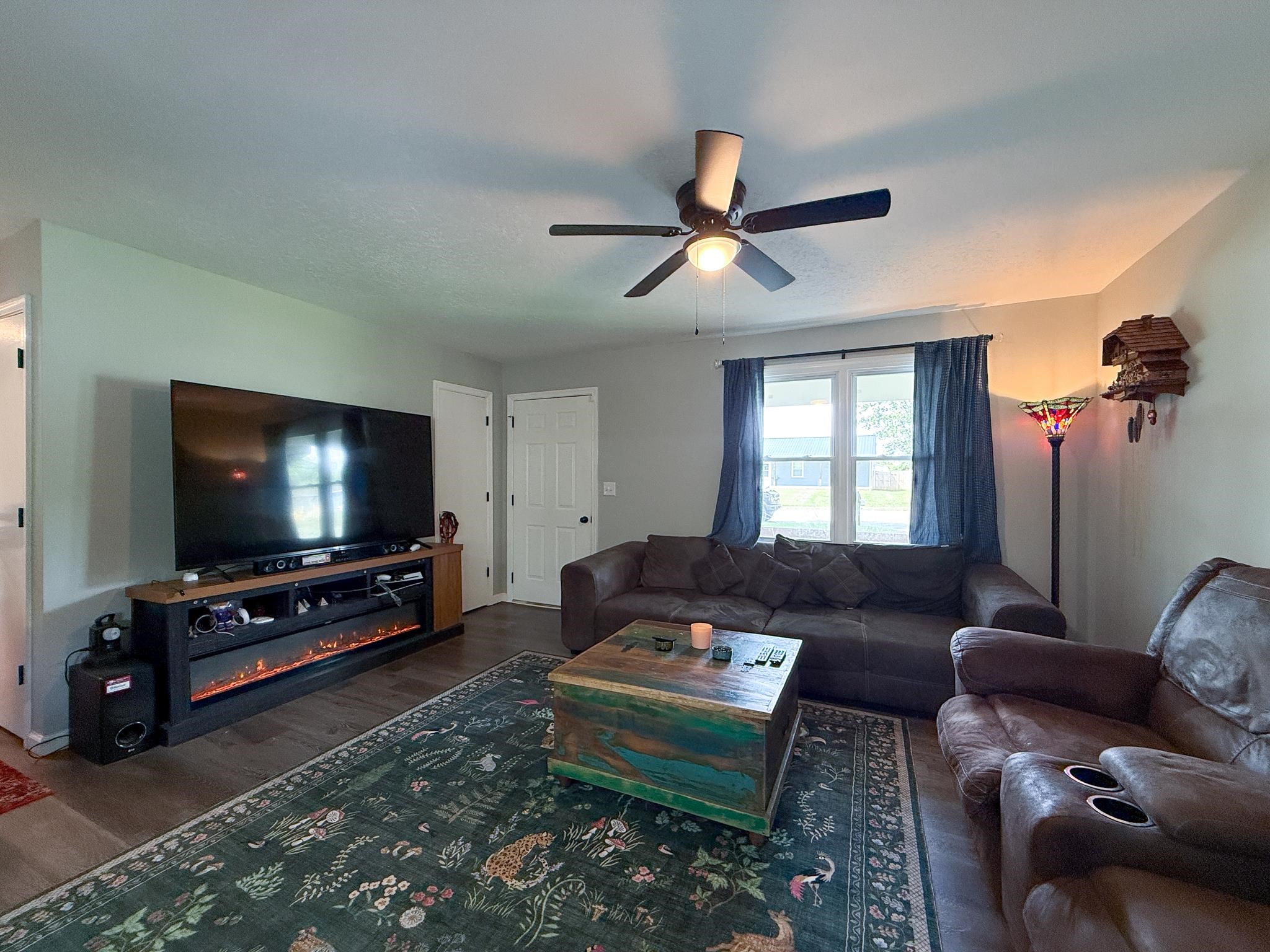 75 IDLEWOOD BLVD, STAUNTON, Virginia 24401, 4 Bedrooms Bedrooms, ,2 BathroomsBathrooms,Residential,75 IDLEWOOD BLVD,679945 MLS # 679945