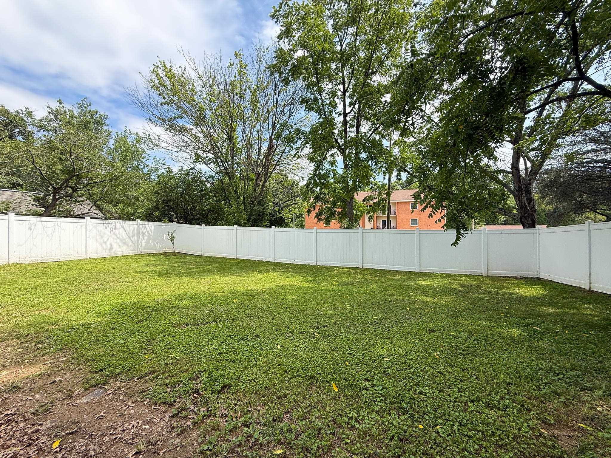 75 IDLEWOOD BLVD, STAUNTON, Virginia 24401, 4 Bedrooms Bedrooms, ,2 BathroomsBathrooms,Residential,75 IDLEWOOD BLVD,679945 MLS # 679945