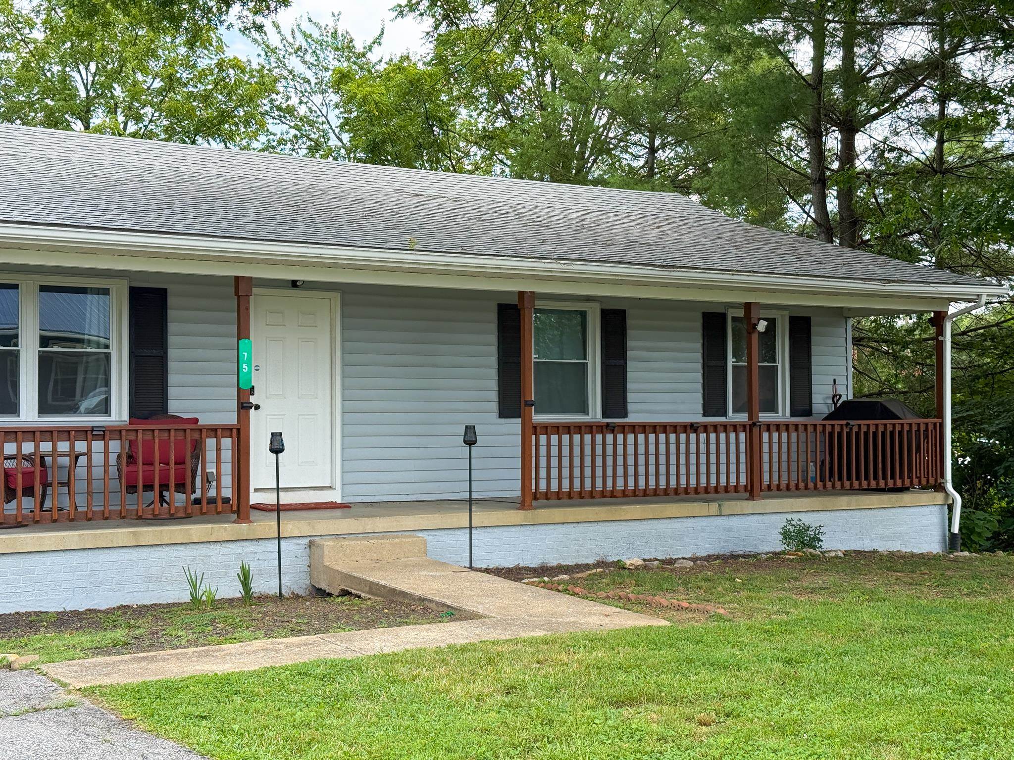 75 IDLEWOOD BLVD, STAUNTON, Virginia 24401, 4 Bedrooms Bedrooms, ,2 BathroomsBathrooms,Residential,75 IDLEWOOD BLVD,679945 MLS # 679945