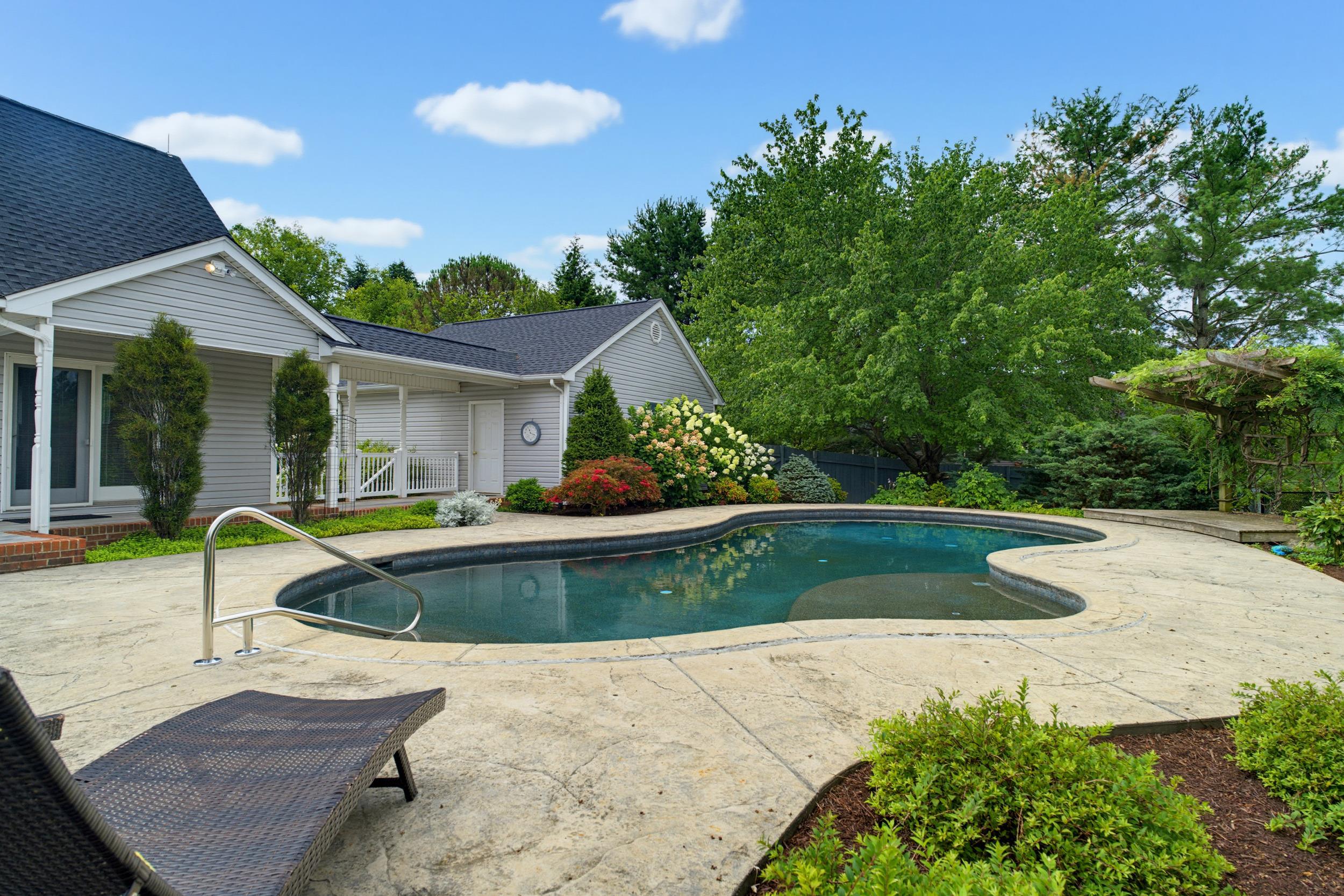 455 WHITE OAK GAP RD, STAUNTON, Virginia 24401, 4 Bedrooms Bedrooms, ,3 BathroomsBathrooms,Residential,455 WHITE OAK GAP RD,679949 MLS # 679949 455 WHITE OAK GAP RD, STAUNTON, Virginia 24401, 4 Bedrooms Bedrooms, ,3 BathroomsBathrooms,Residential,455 WHITE OAK GAP RD,679949 MLS # 679949