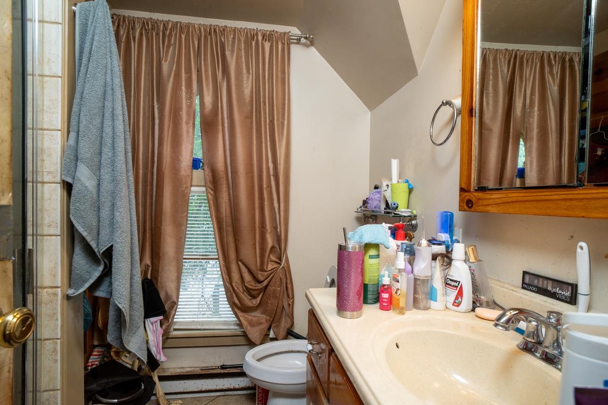 847 MAPLE AVE, STAUNTON, Virginia 24401, 3 Bedrooms Bedrooms, ,2 BathroomsBathrooms,Residential,847 MAPLE AVE,679951 MLS # 679951