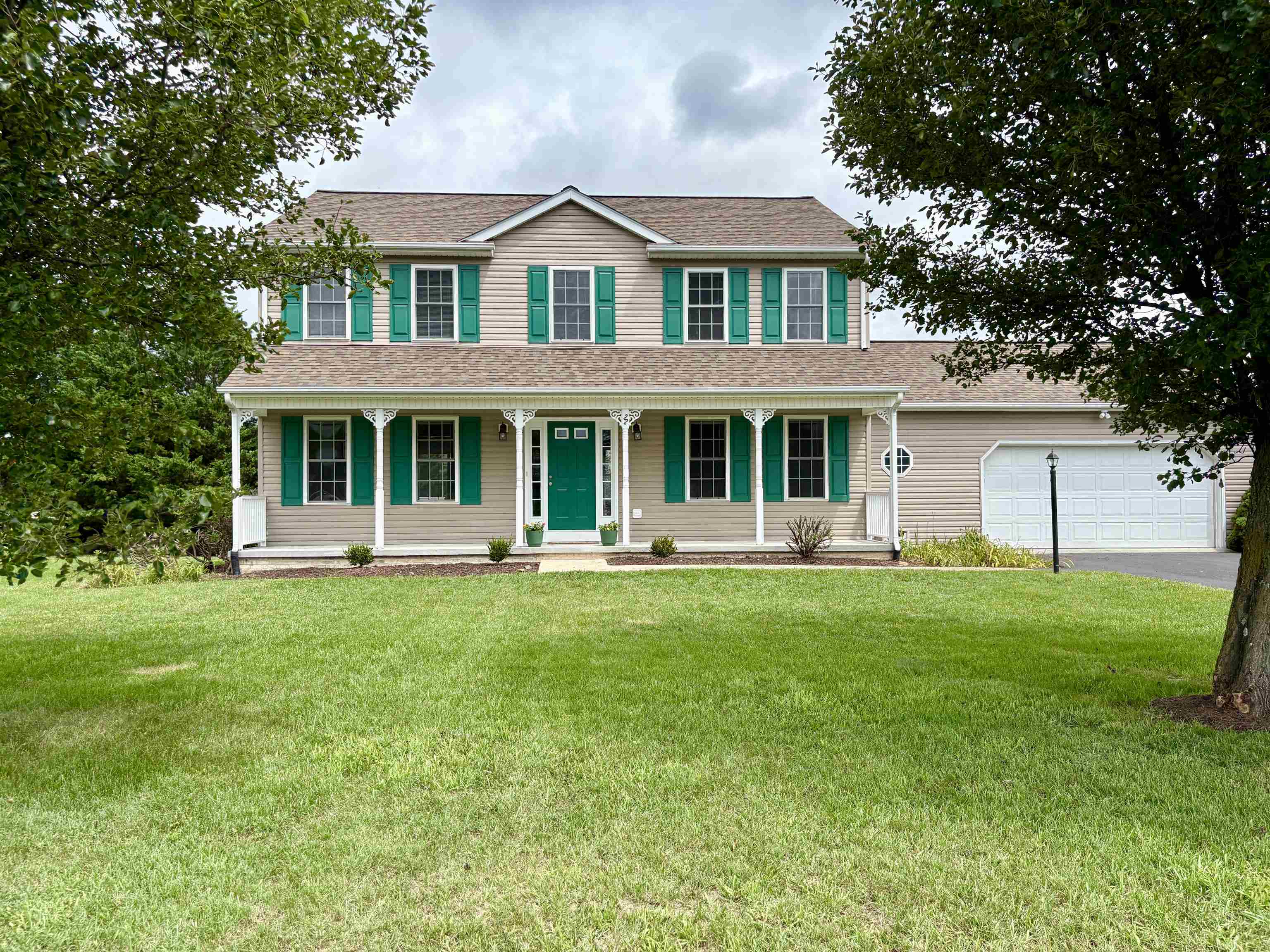 22 ASHLEY RD, STUARTS DRAFT, Virginia 24477, 4 Bedrooms Bedrooms, ,2 BathroomsBathrooms,Residential,22 ASHLEY RD,679956 MLS # 679956