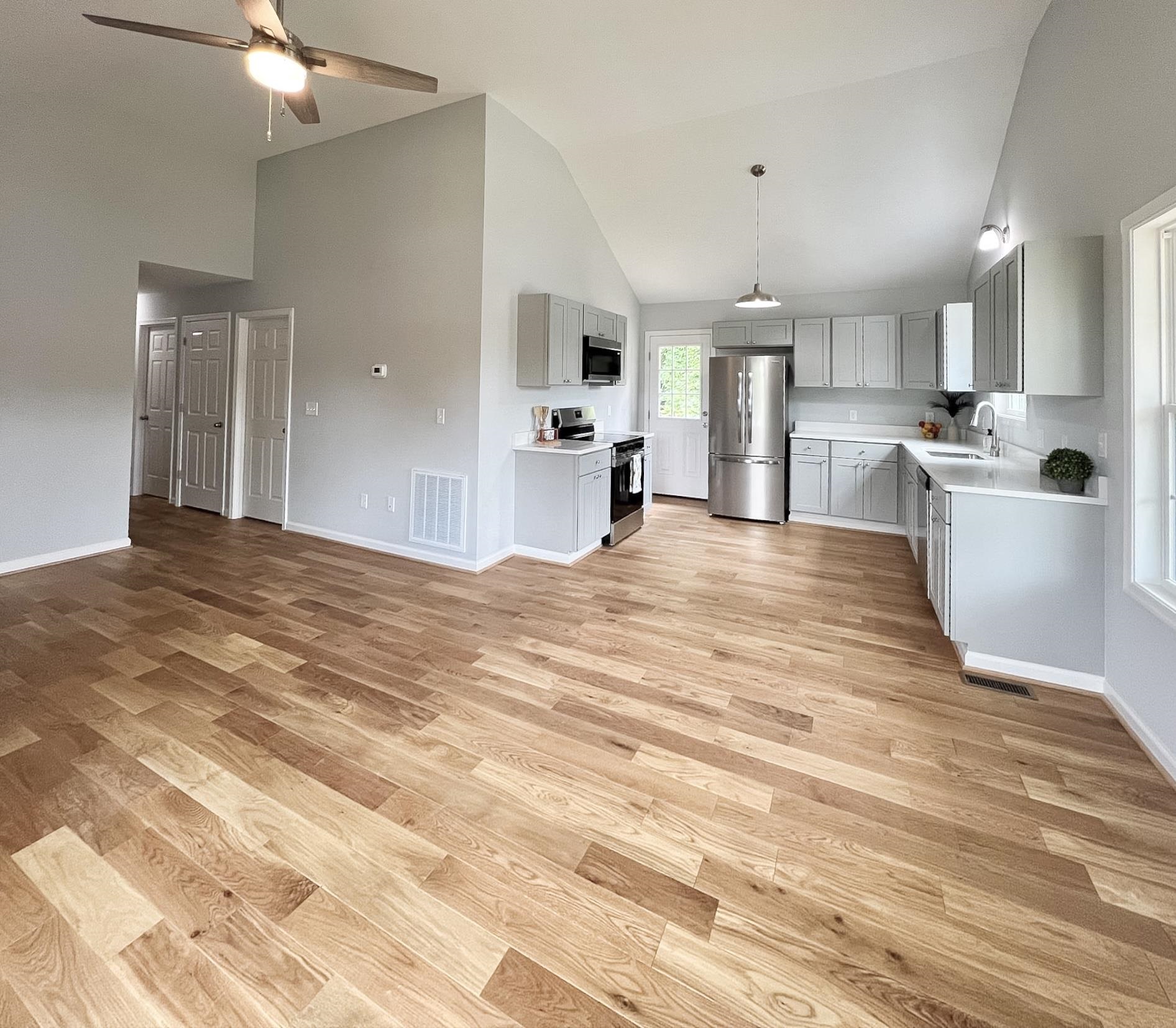 715 MINEOLA ST, STAUNTON, Virginia 24401, 3 Bedrooms Bedrooms, ,2 BathroomsBathrooms,Residential,715 MINEOLA ST,679964 MLS # 679964