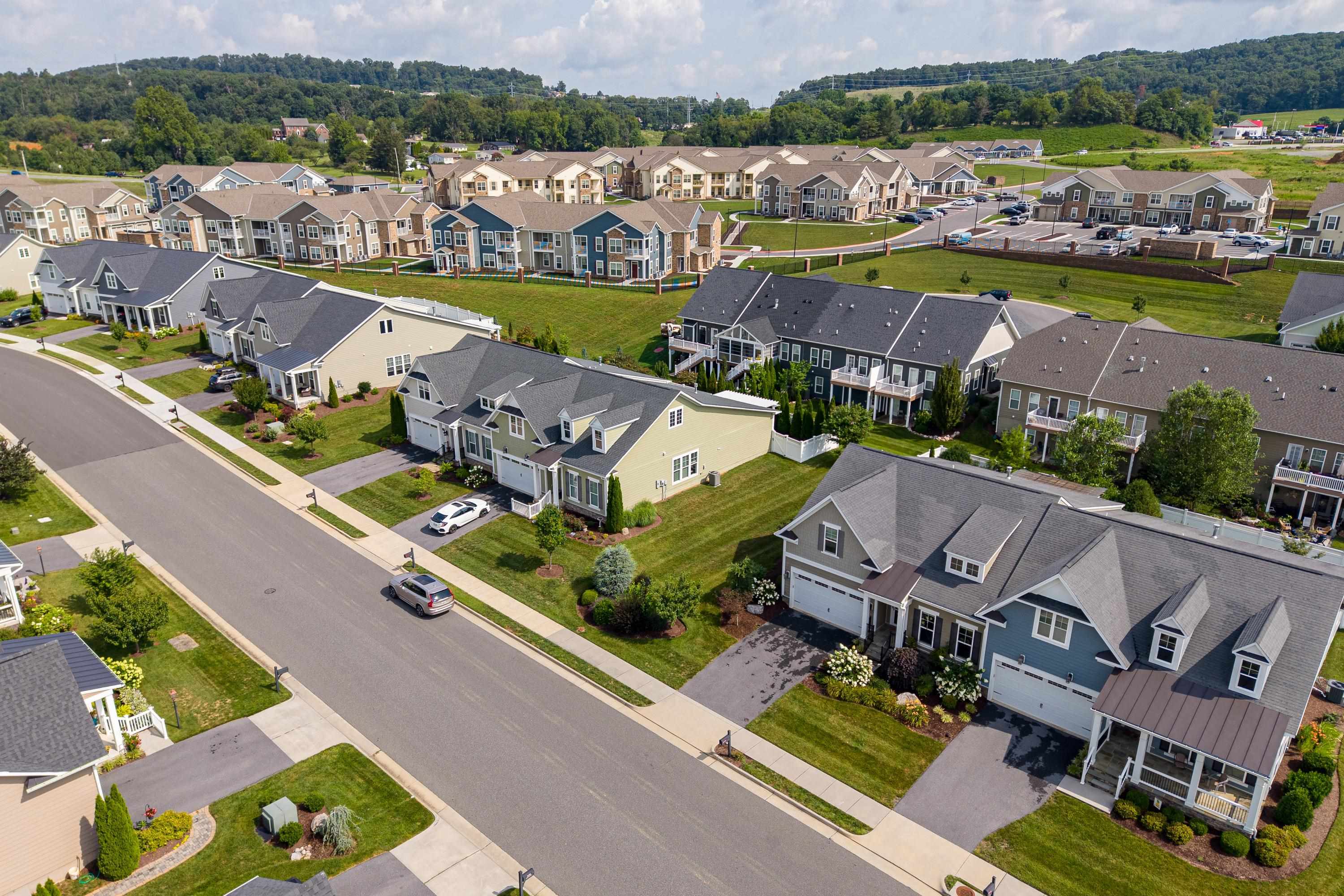 3079 PRESTON LAKE BLVD, ROCKINGHAM, Virginia 22801, 3 Bedrooms Bedrooms, ,3 BathroomsBathrooms,Residential,3079 PRESTON LAKE BLVD,679991 MLS # 679991