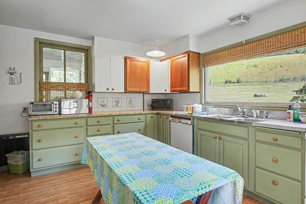 531 LOWLAND FARMS RD, HOT SPRINGS, Virginia 24445, 4 Bedrooms Bedrooms, ,3 BathroomsBathrooms,Residential,Lowland Farms,531 LOWLAND FARMS RD,679992 MLS # 679992