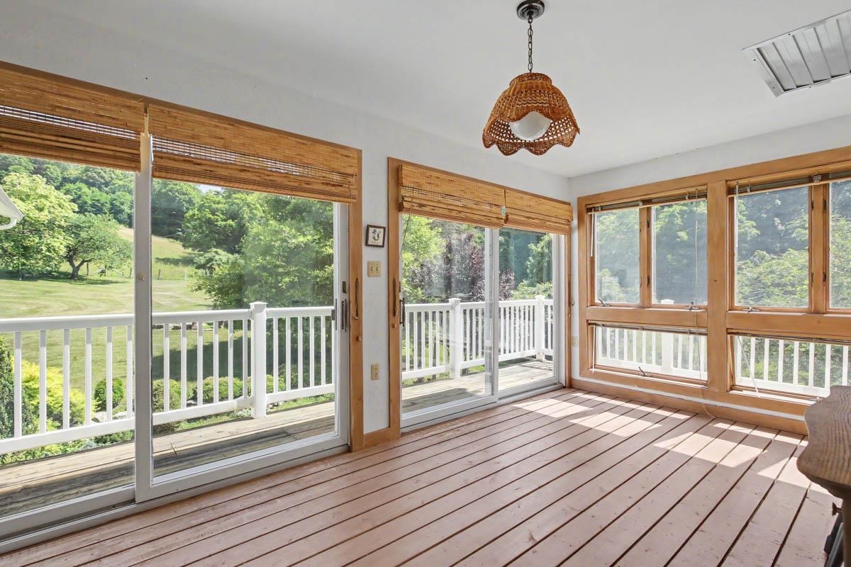 531 LOWLAND FARMS RD, HOT SPRINGS, Virginia 24445, 4 Bedrooms Bedrooms, ,3 BathroomsBathrooms,Residential,Lowland Farms,531 LOWLAND FARMS RD,679992 MLS # 679992
