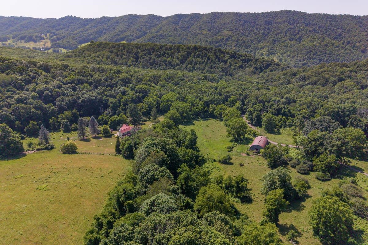 531 LOWLAND FARMS RD, HOT SPRINGS, Virginia 24445, 4 Bedrooms Bedrooms, ,3 BathroomsBathrooms,Residential,Lowland Farms,531 LOWLAND FARMS RD,679992 MLS # 679992