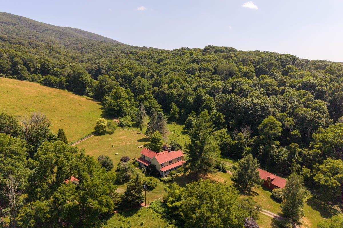 531 LOWLAND FARMS RD, HOT SPRINGS, Virginia 24445, 4 Bedrooms Bedrooms, ,3 BathroomsBathrooms,Residential,Lowland Farms,531 LOWLAND FARMS RD,679992 MLS # 679992