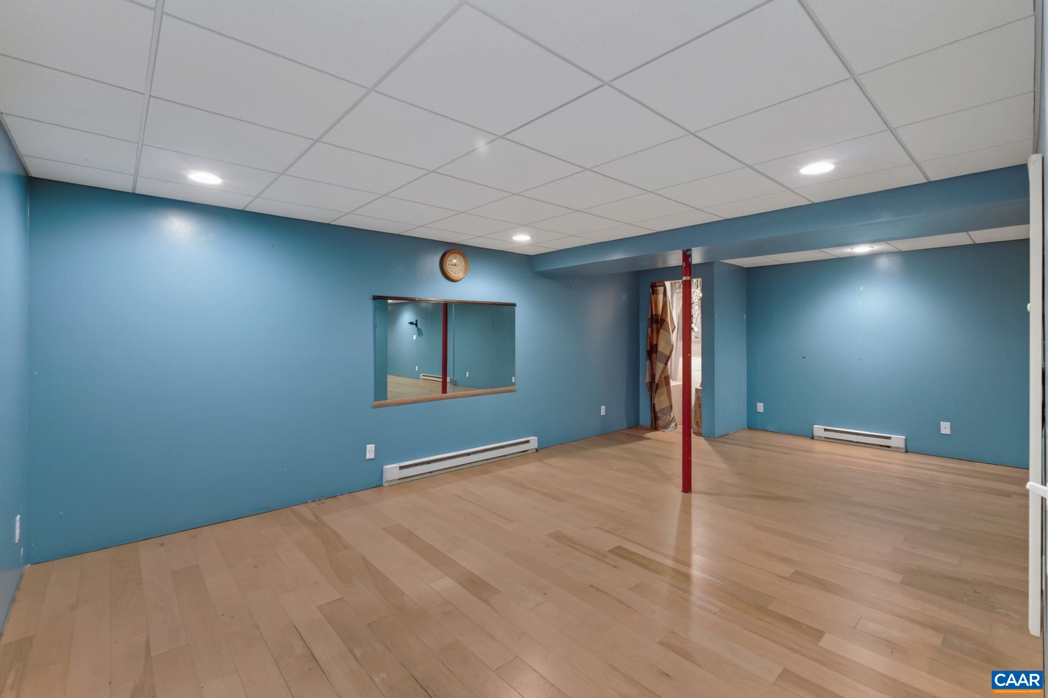 Blank canvas....ready for you to make it your own space.