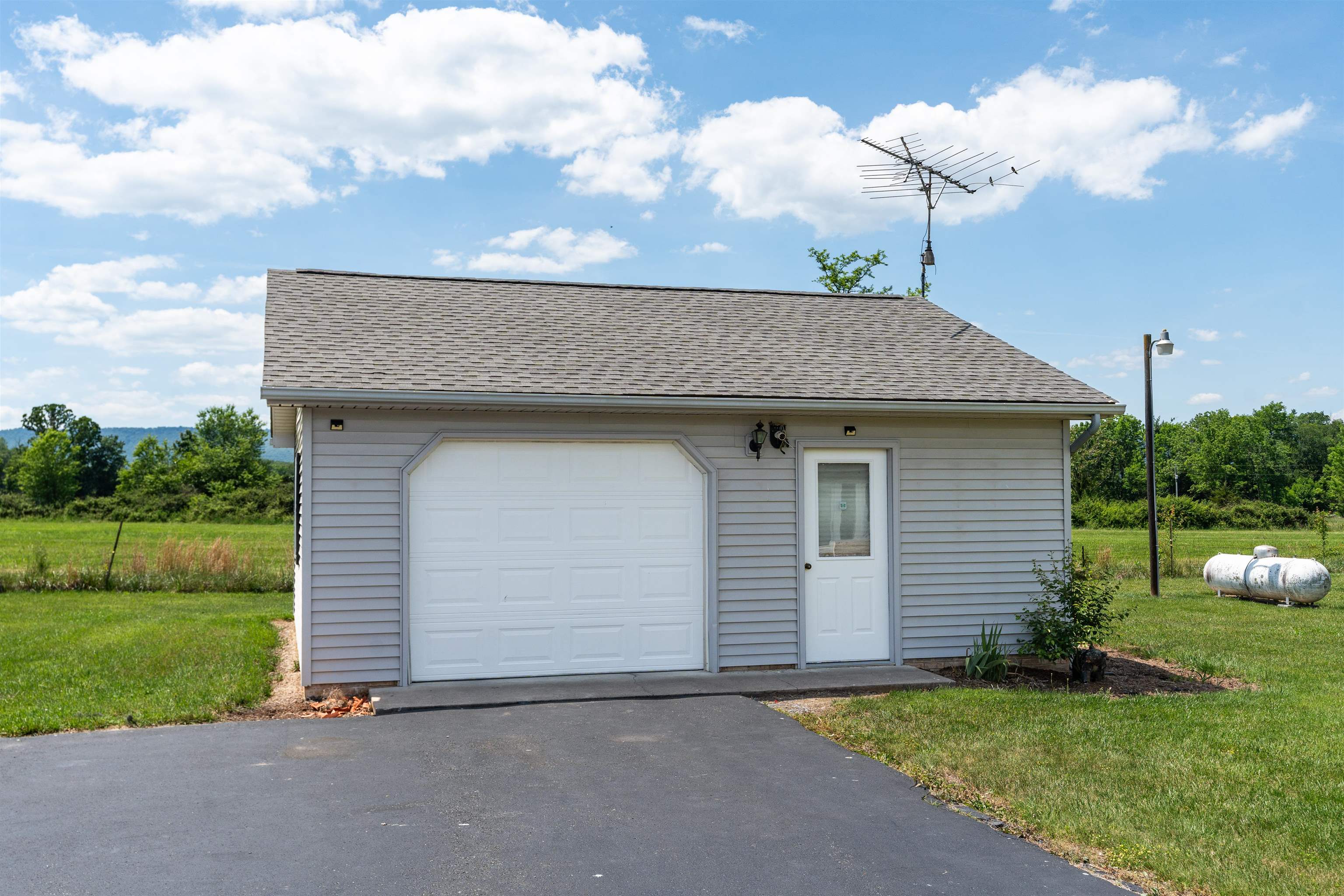 1802 NORTH RIVER RD, MOUNT SOLON, Virginia 22843, 3 Bedrooms Bedrooms, ,2 BathroomsBathrooms,Residential,1802 NORTH RIVER RD,679999 MLS # 679999