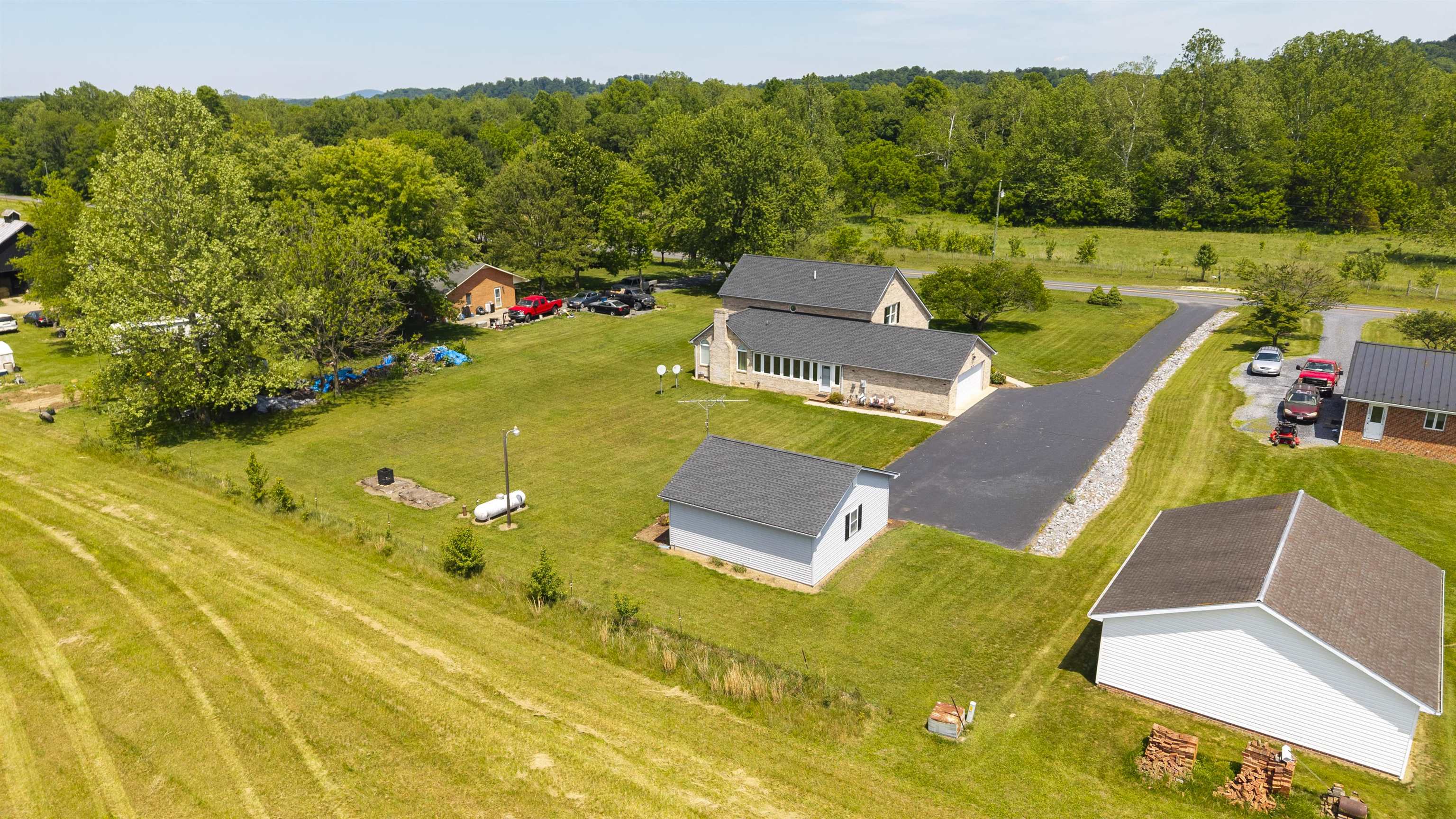 1802 NORTH RIVER RD, MOUNT SOLON, Virginia 22843, 3 Bedrooms Bedrooms, ,2 BathroomsBathrooms,Residential,1802 NORTH RIVER RD,679999 MLS # 679999