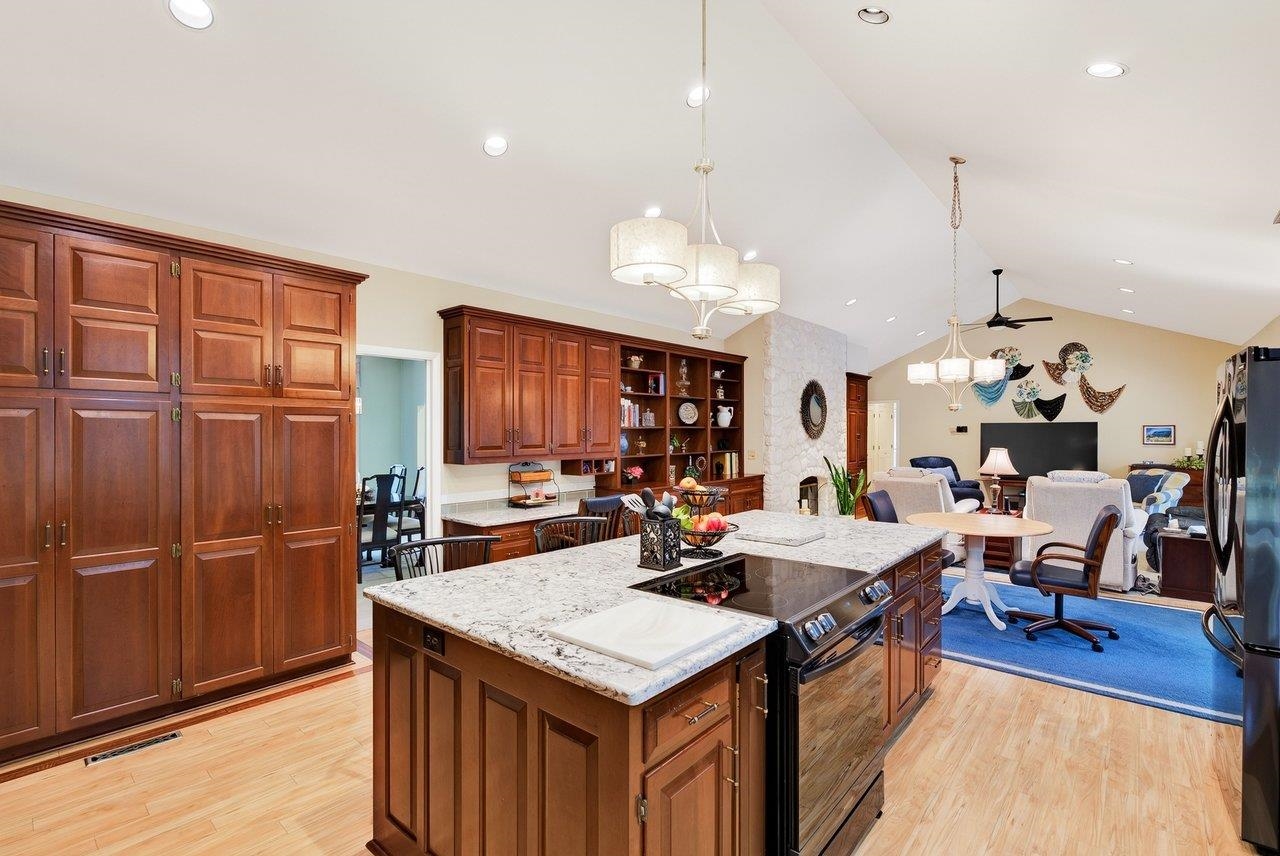231 DIVOT DR, HARRISONBURG, Virginia 22802, 5 Bedrooms Bedrooms, ,3 BathroomsBathrooms,Residential,231 DIVOT DR,680005 MLS # 680005