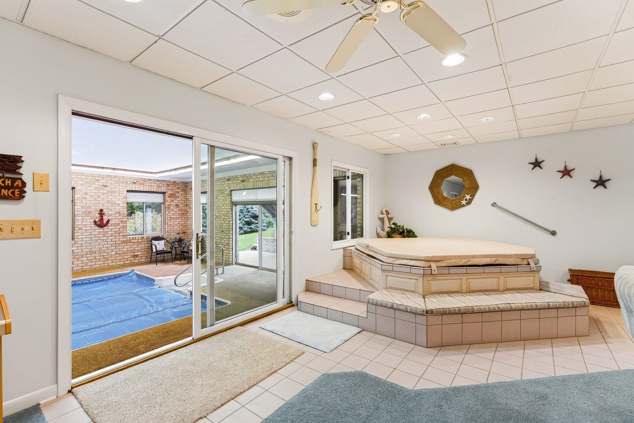 231 DIVOT DR, HARRISONBURG, Virginia 22802, 5 Bedrooms Bedrooms, ,3 BathroomsBathrooms,Residential,231 DIVOT DR,680005 MLS # 680005