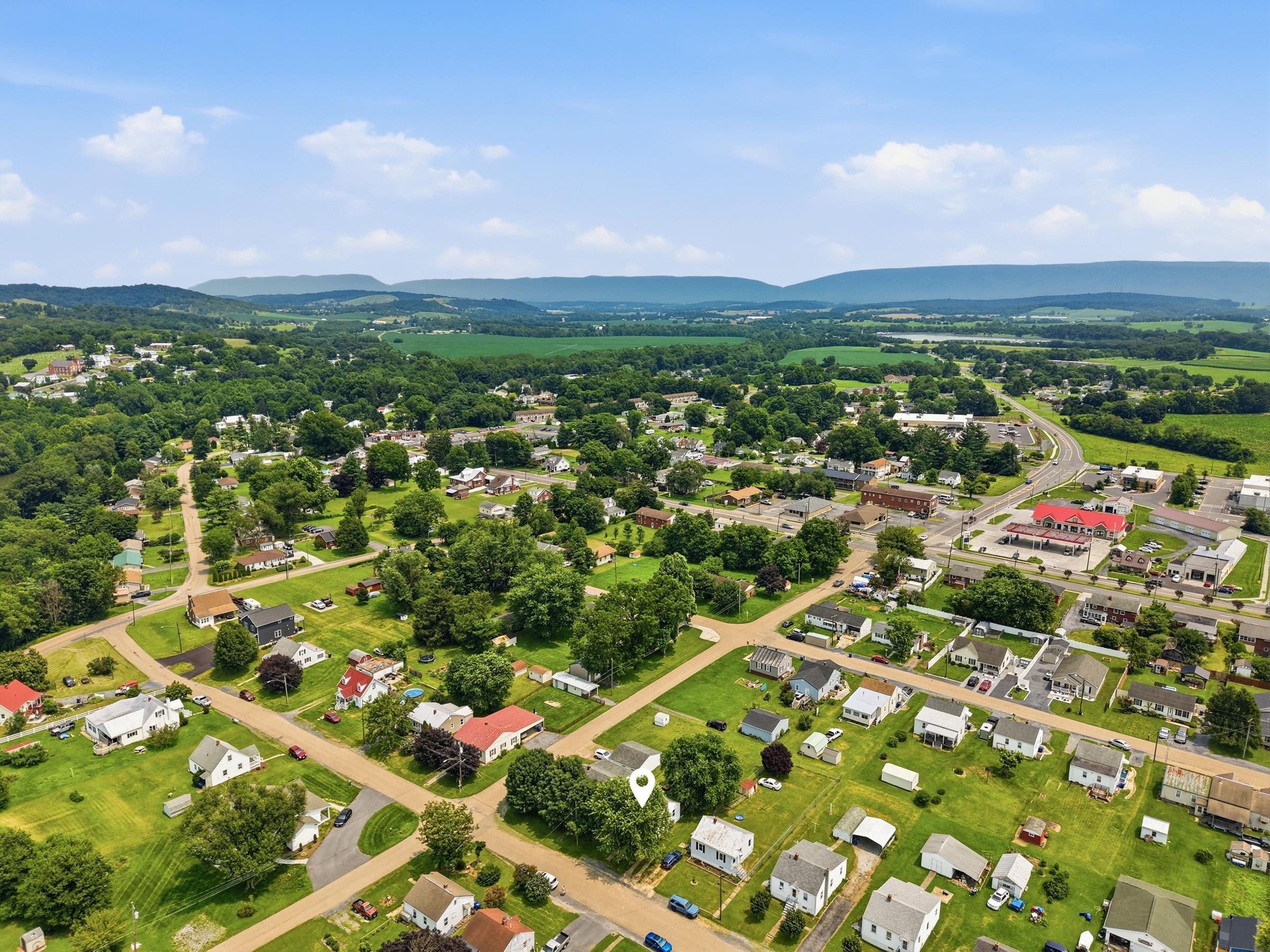 321 2ND AVE, TIMBERVILLE, Virginia 22853, 2 Bedrooms Bedrooms, ,1 BathroomBathrooms,Residential,321 2ND AVE,680009 MLS # 680009 321 2ND AVE, TIMBERVILLE, Virginia 22853, 2 Bedrooms Bedrooms, ,1 BathroomBathrooms,Residential,321 2ND AVE,680009 MLS # 680009