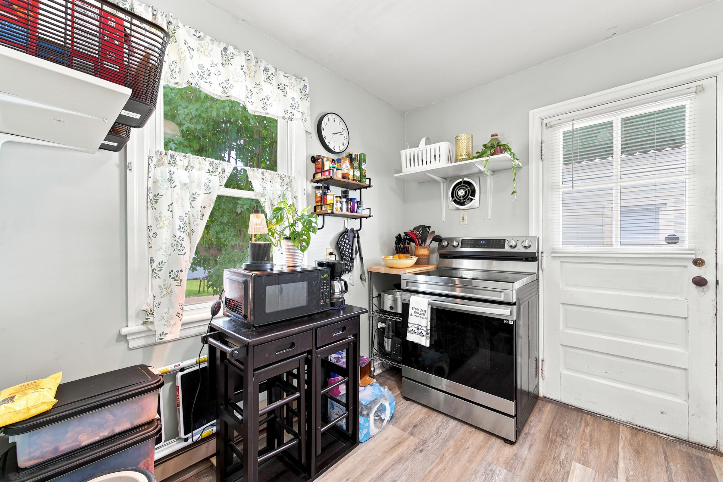 321 2ND AVE, TIMBERVILLE, Virginia 22853, 2 Bedrooms Bedrooms, ,1 BathroomBathrooms,Residential,321 2ND AVE,680009 MLS # 680009 321 2ND AVE, TIMBERVILLE, Virginia 22853, 2 Bedrooms Bedrooms, ,1 BathroomBathrooms,Residential,321 2ND AVE,680009 MLS # 680009