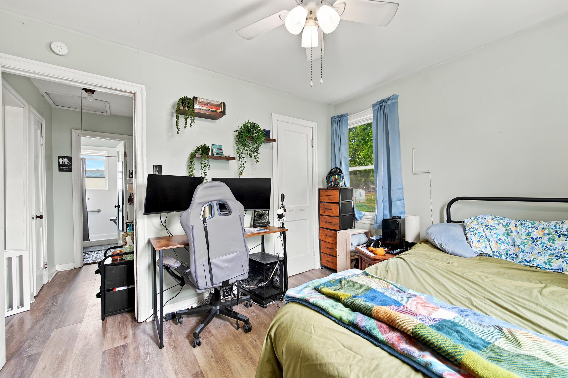321 2ND AVE, TIMBERVILLE, Virginia 22853, 2 Bedrooms Bedrooms, ,1 BathroomBathrooms,Residential,321 2ND AVE,680009 MLS # 680009 321 2ND AVE, TIMBERVILLE, Virginia 22853, 2 Bedrooms Bedrooms, ,1 BathroomBathrooms,Residential,321 2ND AVE,680009 MLS # 680009