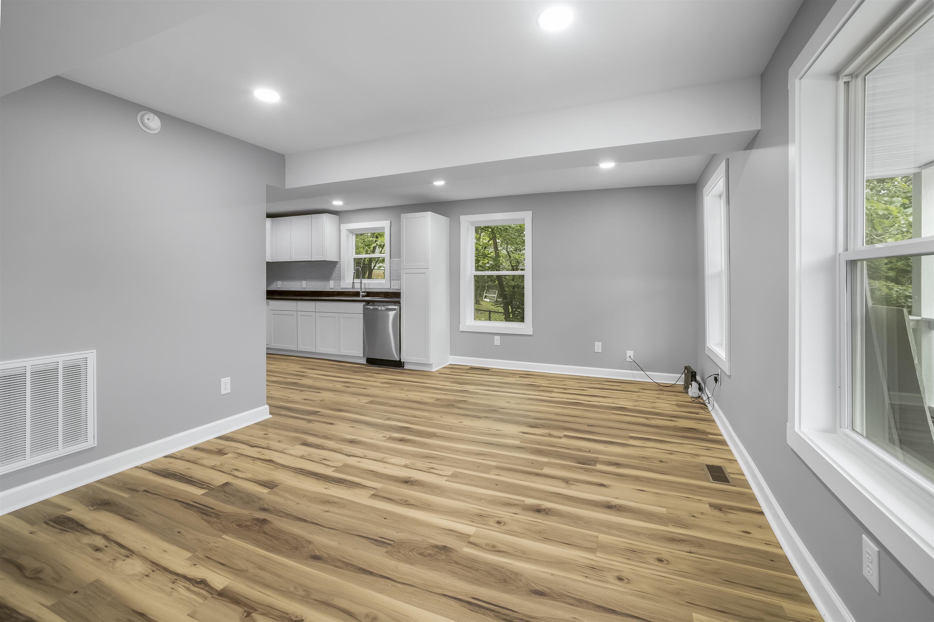 427 MONTGOMERY AVE, STAUNTON, Virginia 24401, 3 Bedrooms Bedrooms, ,2 BathroomsBathrooms,Residential,427 MONTGOMERY AVE,680015 MLS # 680015