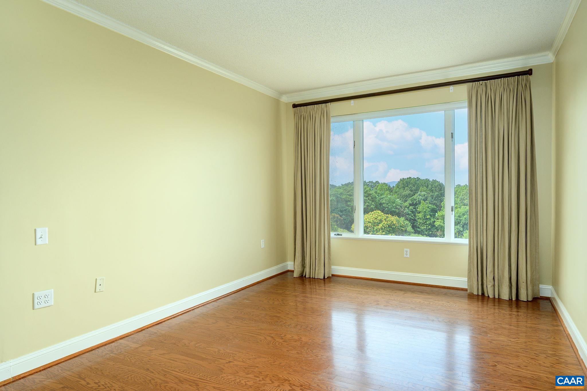 500 CRESTWOOD DR, CHARLOTTESVILLE, Virginia 22903, 2 Bedrooms Bedrooms, ,2 BathroomsBathrooms,Residential,500 CRESTWOOD DR,680002 MLS # 680002 500 CRESTWOOD DR, CHARLOTTESVILLE, Virginia 22903, 2 Bedrooms Bedrooms, ,2 BathroomsBathrooms,Residential,500 CRESTWOOD DR,680002 MLS # 680002