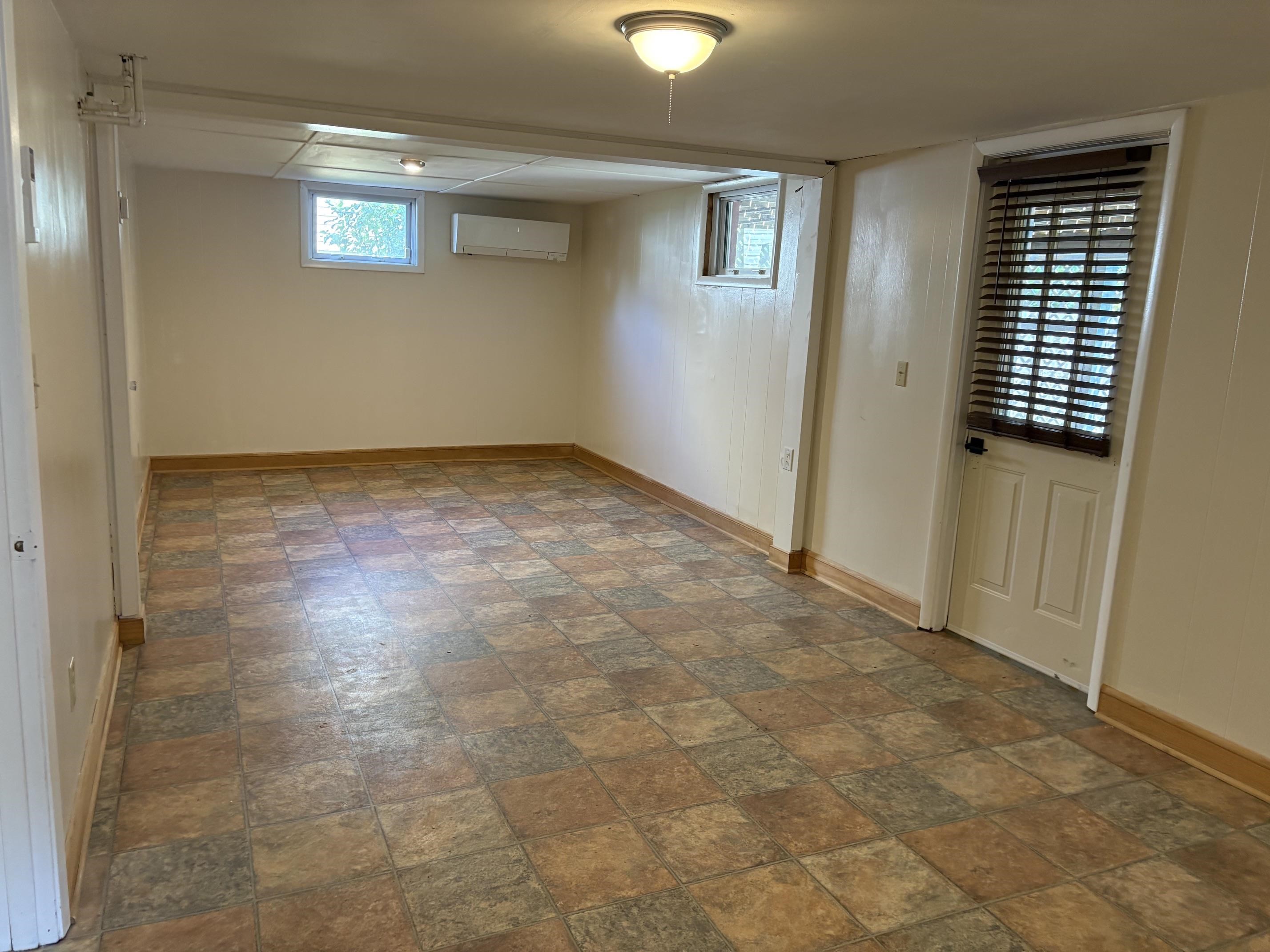 320 SHARON LN, STAUNTON, Virginia 24401, 3 Bedrooms Bedrooms, ,1 BathroomBathrooms,Residential,320 SHARON LN,680026 MLS # 680026 320 SHARON LN, STAUNTON, Virginia 24401, 3 Bedrooms Bedrooms, ,1 BathroomBathrooms,Residential,320 SHARON LN,680026 MLS # 680026