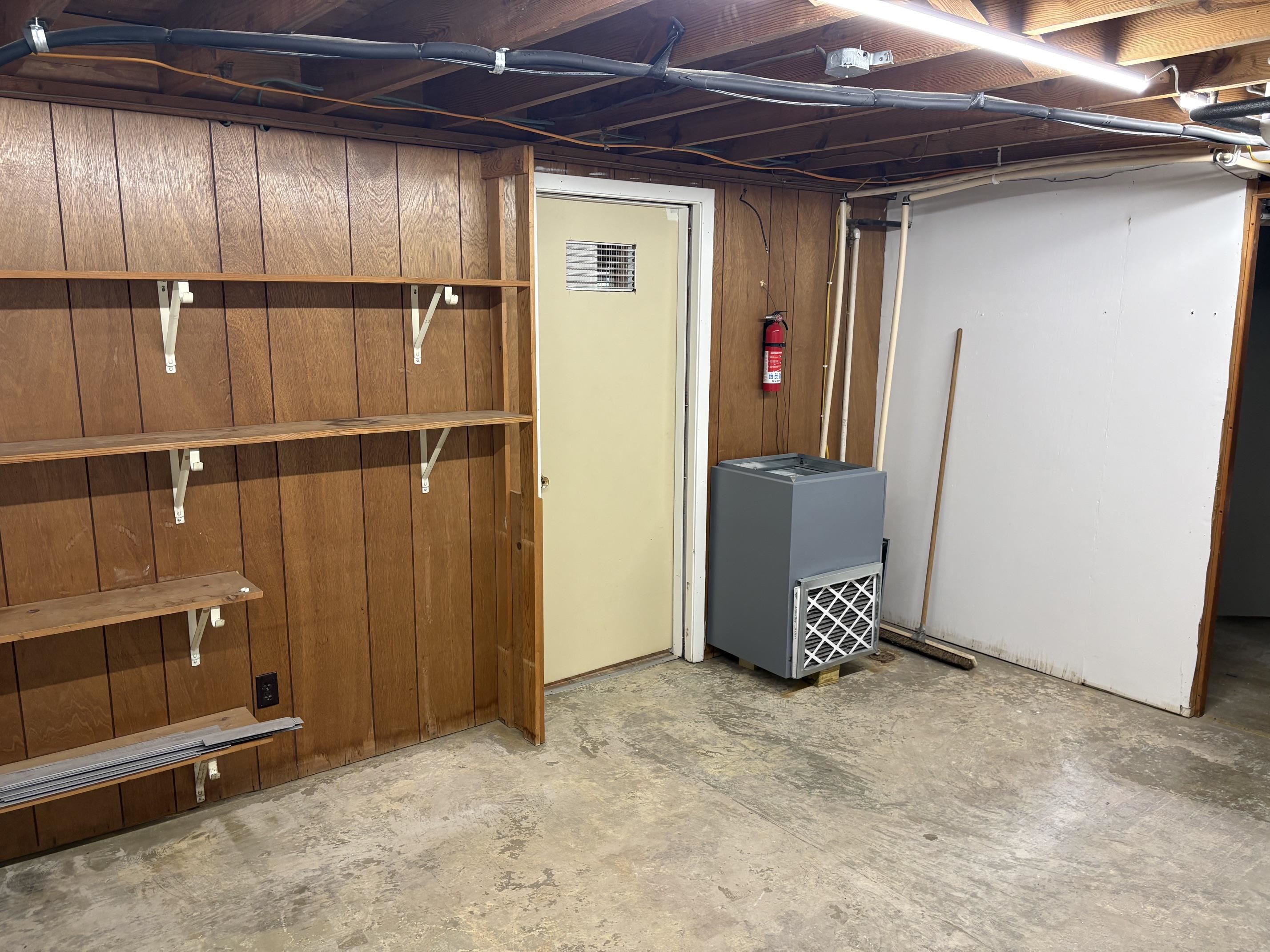 320 SHARON LN, STAUNTON, Virginia 24401, 3 Bedrooms Bedrooms, ,1 BathroomBathrooms,Residential,320 SHARON LN,680026 MLS # 680026 320 SHARON LN, STAUNTON, Virginia 24401, 3 Bedrooms Bedrooms, ,1 BathroomBathrooms,Residential,320 SHARON LN,680026 MLS # 680026