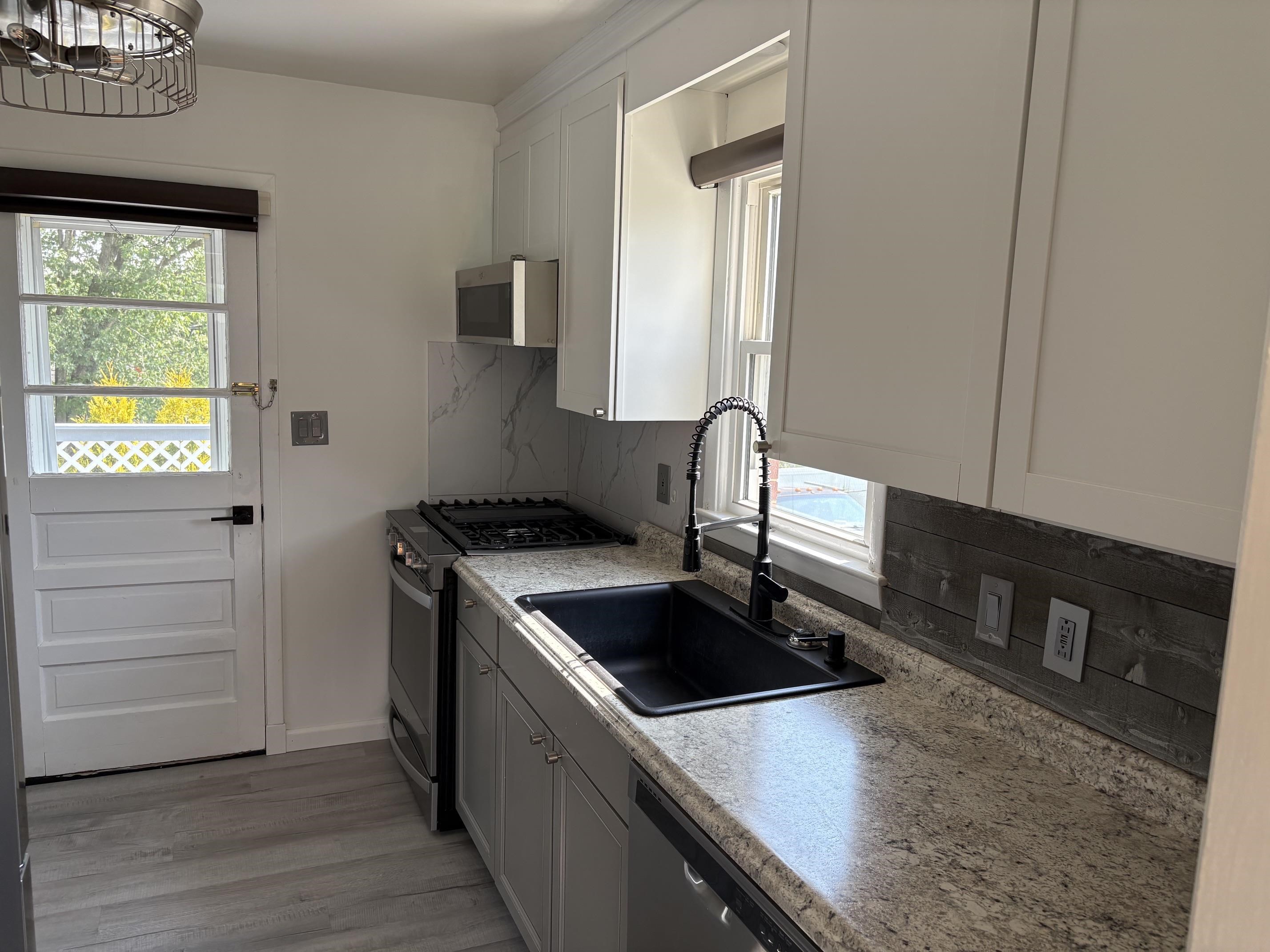 320 SHARON LN, STAUNTON, Virginia 24401, 3 Bedrooms Bedrooms, ,1 BathroomBathrooms,Residential,320 SHARON LN,680026 MLS # 680026 320 SHARON LN, STAUNTON, Virginia 24401, 3 Bedrooms Bedrooms, ,1 BathroomBathrooms,Residential,320 SHARON LN,680026 MLS # 680026