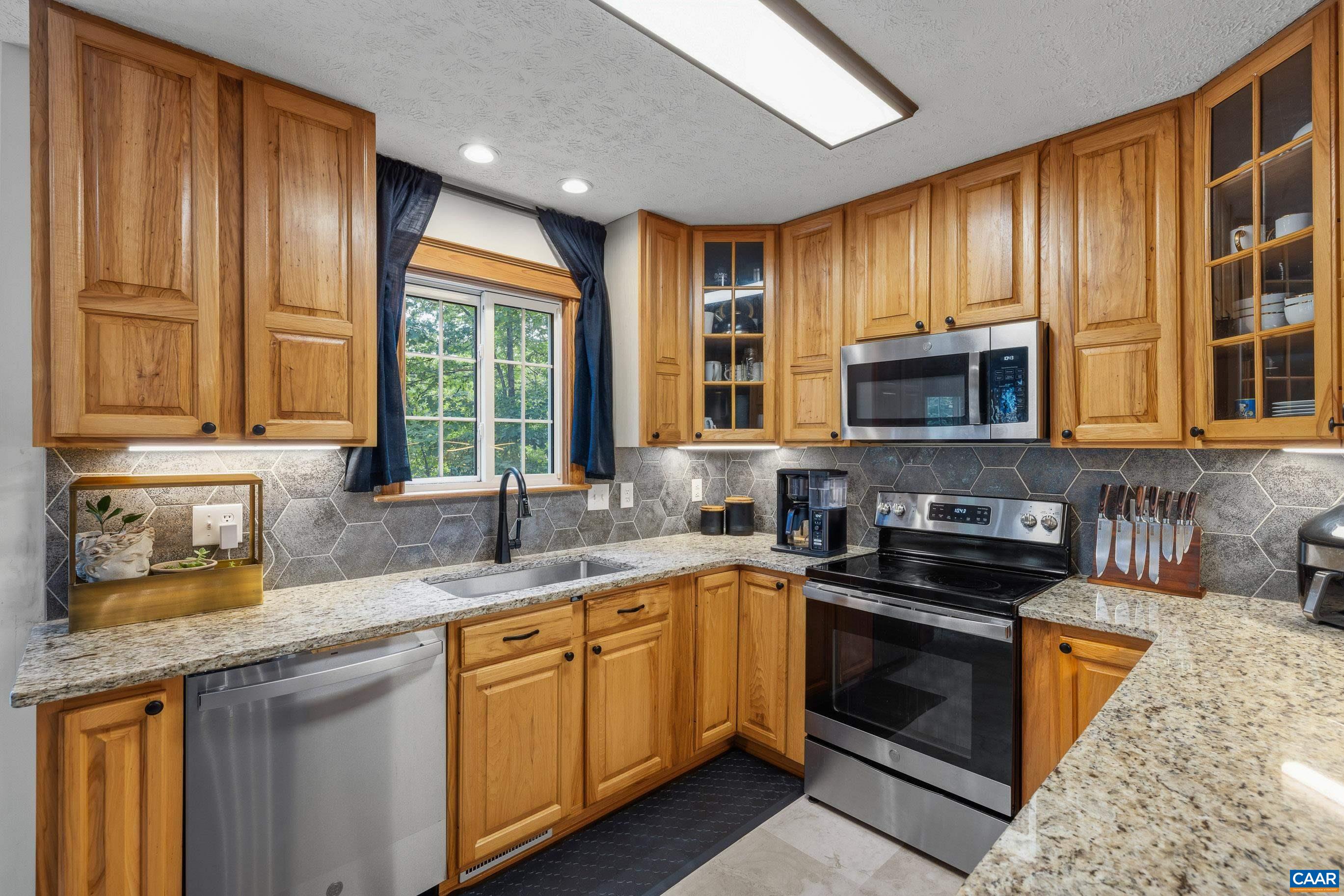 18 SEMINOLE TRL, PALMYRA, Virginia 22963, 3 Bedrooms Bedrooms, ,2 BathroomsBathrooms,Residential,18 SEMINOLE TRL,680031 MLS # 680031