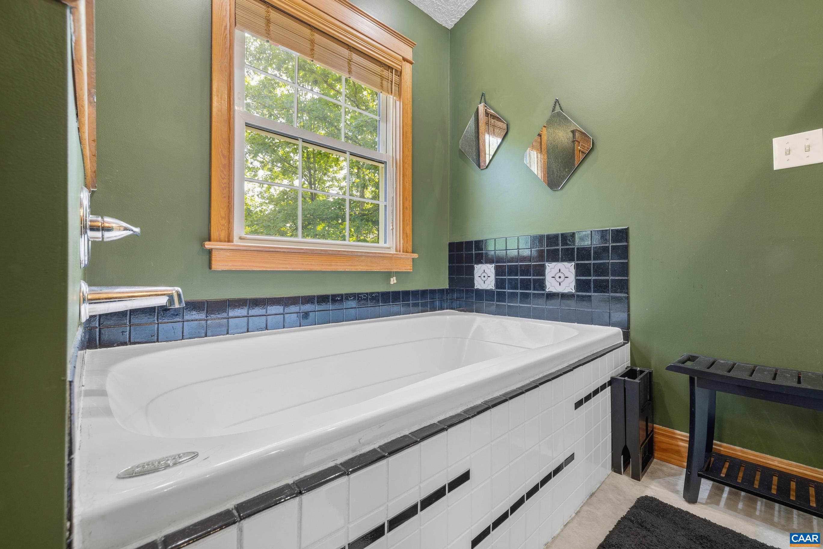 18 SEMINOLE TRL, PALMYRA, Virginia 22963, 3 Bedrooms Bedrooms, ,2 BathroomsBathrooms,Residential,18 SEMINOLE TRL,680031 MLS # 680031