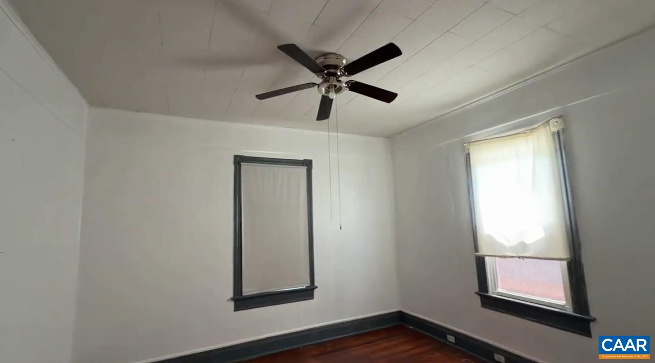 30 LAKE AVE, STAUNTON, Virginia 24401, 3 Bedrooms Bedrooms, ,1 BathroomBathrooms,Residential,30 LAKE AVE,679611 MLS # 679611 30 LAKE AVE, STAUNTON, Virginia 24401, 3 Bedrooms Bedrooms, ,1 BathroomBathrooms,Residential,30 LAKE AVE,679611 MLS # 679611