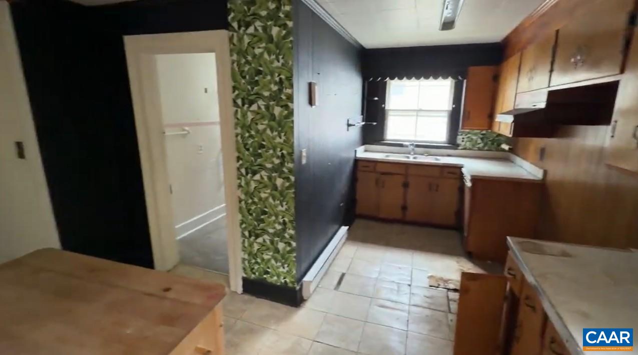 30 LAKE AVE, STAUNTON, Virginia 24401, 3 Bedrooms Bedrooms, ,1 BathroomBathrooms,Residential,30 LAKE AVE,679611 MLS # 679611 30 LAKE AVE, STAUNTON, Virginia 24401, 3 Bedrooms Bedrooms, ,1 BathroomBathrooms,Residential,30 LAKE AVE,679611 MLS # 679611