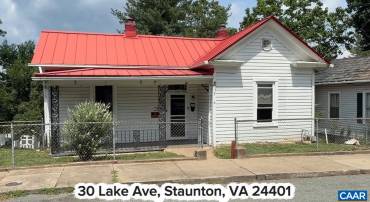 30 LAKE AVE, STAUNTON, Virginia 24401, 3 Bedrooms Bedrooms, ,1 BathroomBathrooms,Residential,30 LAKE AVE,679611 MLS # 679611