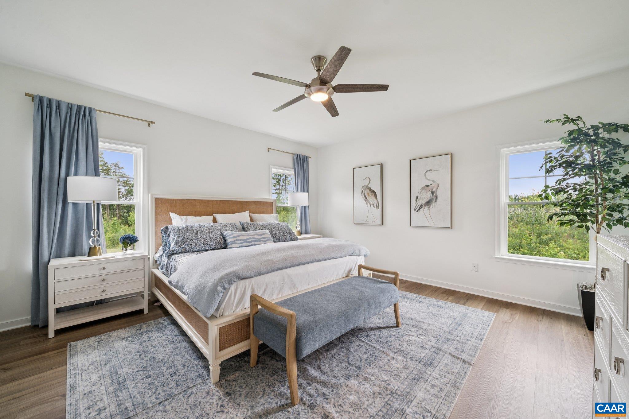 Filled with light! Model Home