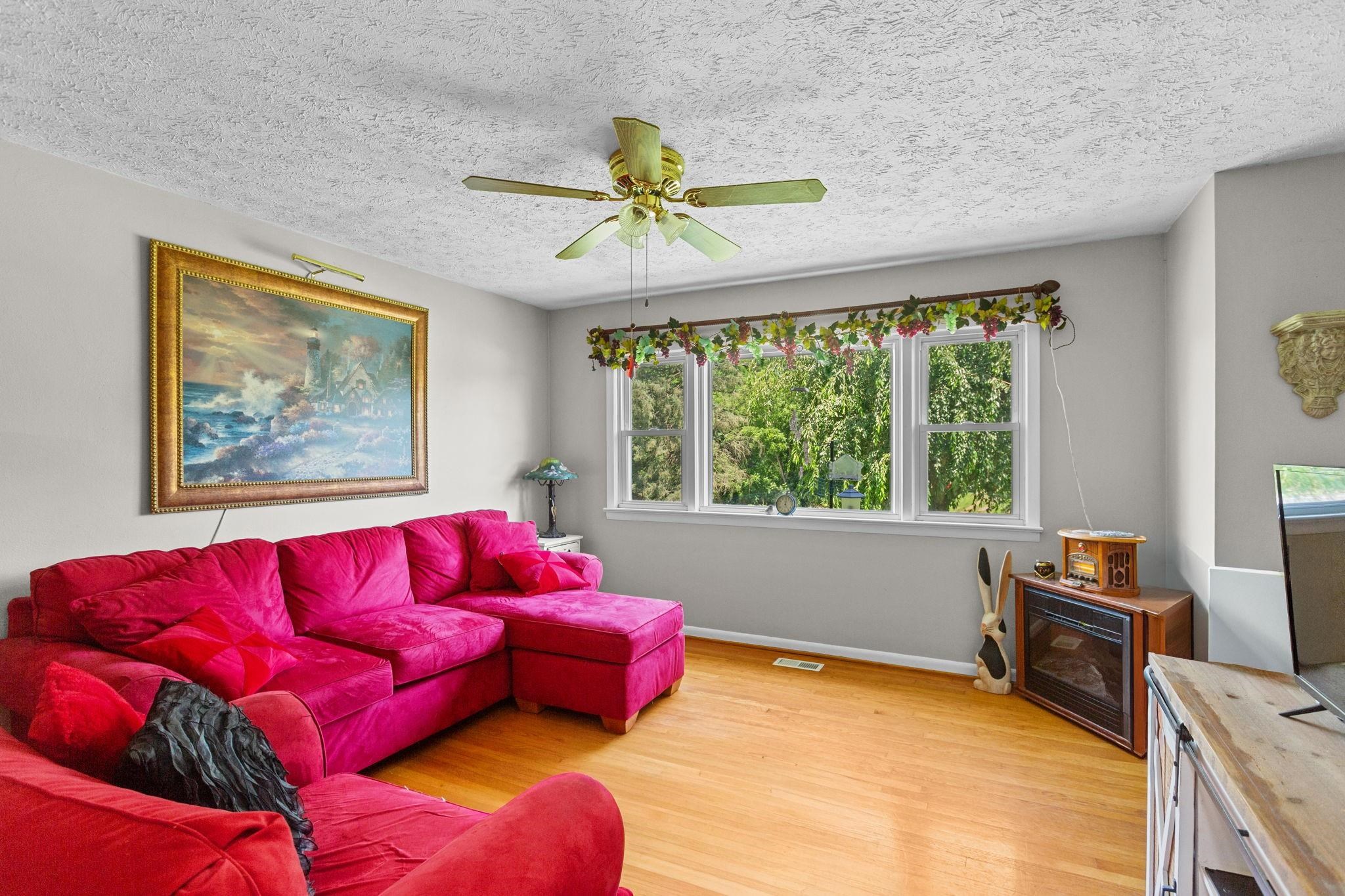 5381 BROCKS GAP RD, BROADWAY, Virginia 22815, 3 Bedrooms Bedrooms, ,1 BathroomBathrooms,Residential,5381 BROCKS GAP RD,680046 MLS # 680046 5381 BROCKS GAP RD, BROADWAY, Virginia 22815, 3 Bedrooms Bedrooms, ,1 BathroomBathrooms,Residential,5381 BROCKS GAP RD,680046 MLS # 680046
