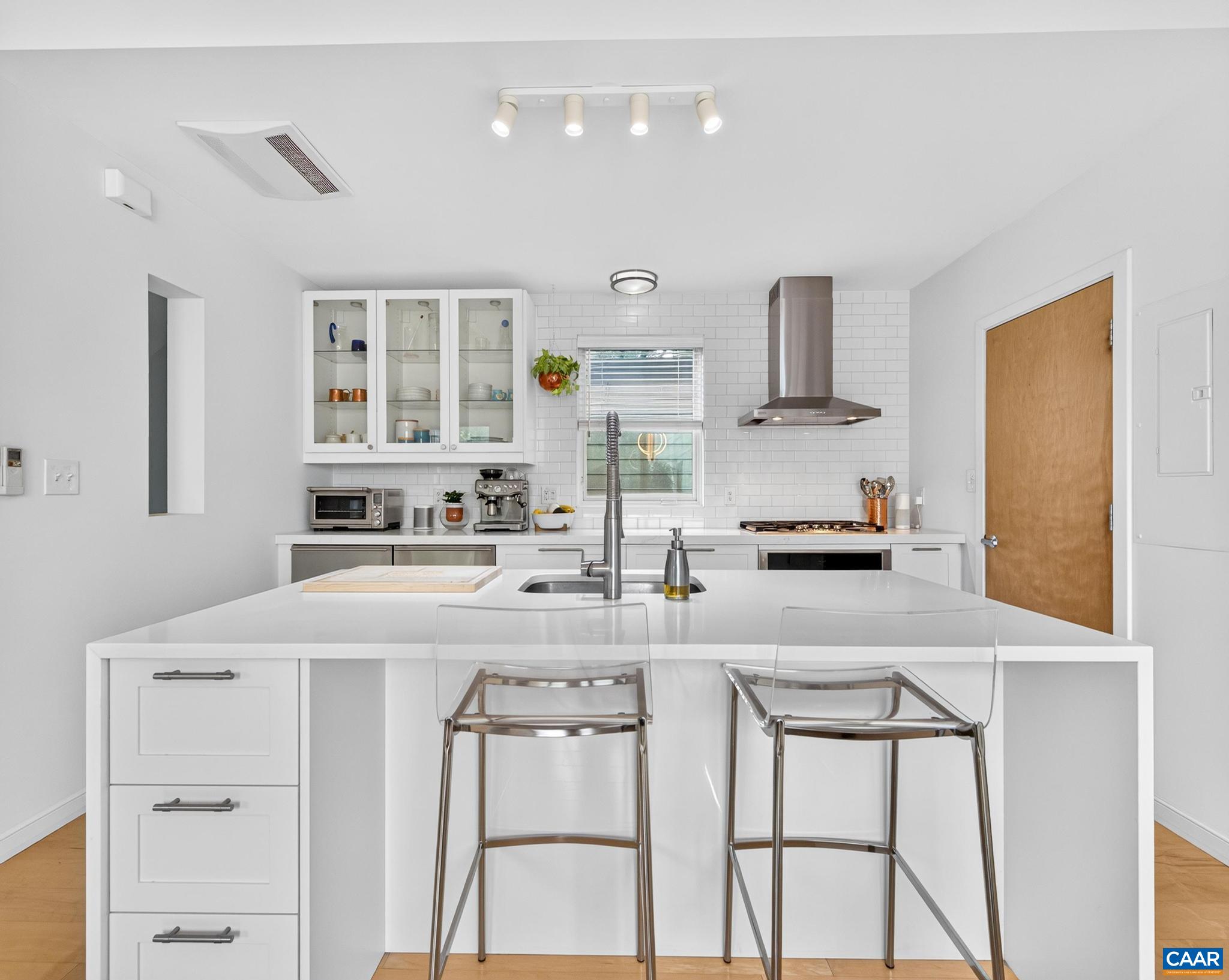 1130 E HIGH ST, CHARLOTTESVILLE, Virginia 22902, 2 Bedrooms Bedrooms, ,2 BathroomsBathrooms,Residential,Eleven:30 Condominiums - Former Model Unit,1130 E HIGH ST,680054 MLS # 680054 1130 E HIGH ST, CHARLOTTESVILLE, Virginia 22902, 2 Bedrooms Bedrooms, ,2 BathroomsBathrooms,Residential,Eleven:30 Condominiums - Former Model Unit,1130 E HIGH ST,680054 MLS # 680054