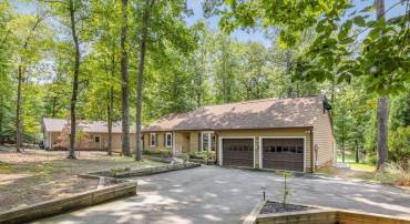 28 OUT OF BOUNDS RD, PALMYRA, Virginia 22963, 3 Bedrooms Bedrooms, ,2 BathroomsBathrooms,Residential,28 OUT OF BOUNDS RD,680056 MLS # 680056