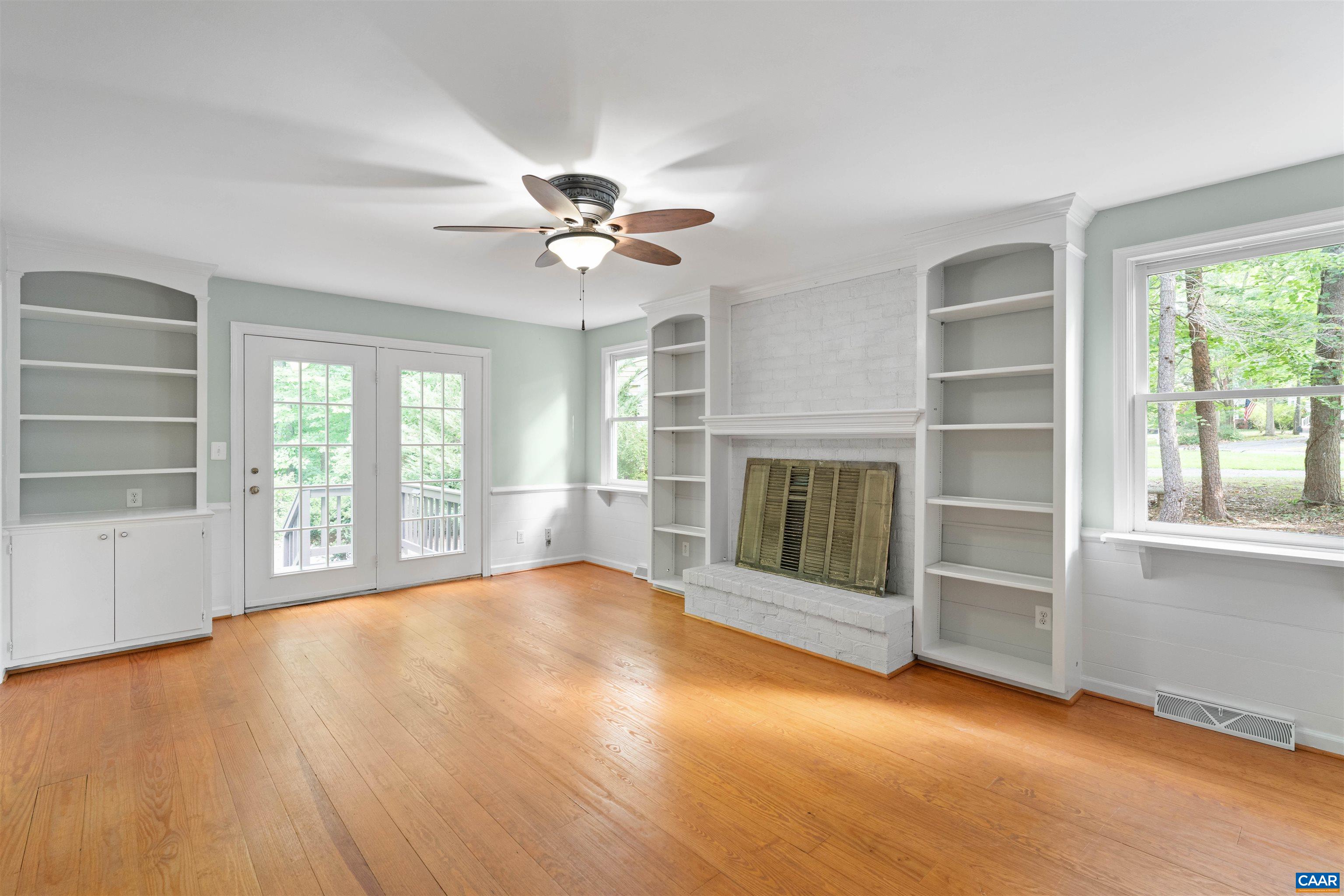 3000 COVE LN, CHARLOTTESVILLE, Virginia 22911, 4 Bedrooms Bedrooms, ,2 BathroomsBathrooms,Residential,3000 COVE LN,680058 MLS # 680058 3000 COVE LN, CHARLOTTESVILLE, Virginia 22911, 4 Bedrooms Bedrooms, ,2 BathroomsBathrooms,Residential,3000 COVE LN,680058 MLS # 680058