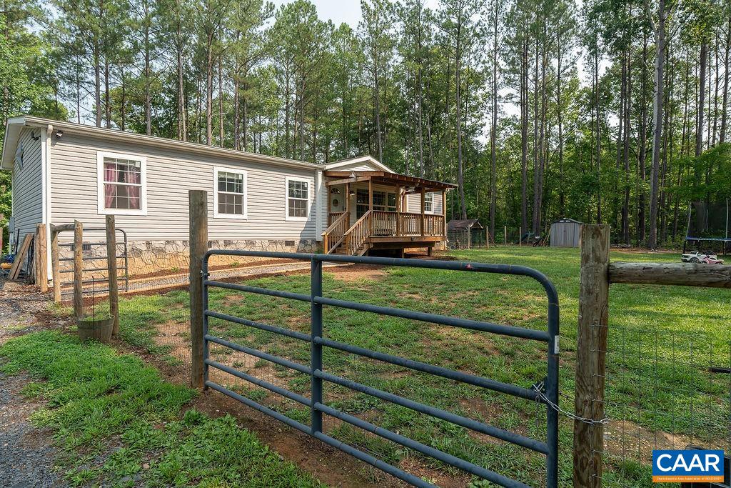 1075 MIDDLE FORK RD, PALMYRA, Virginia 22963, 3 Bedrooms Bedrooms, ,2 BathroomsBathrooms,Residential,1075 MIDDLE FORK RD,680060 MLS # 680060