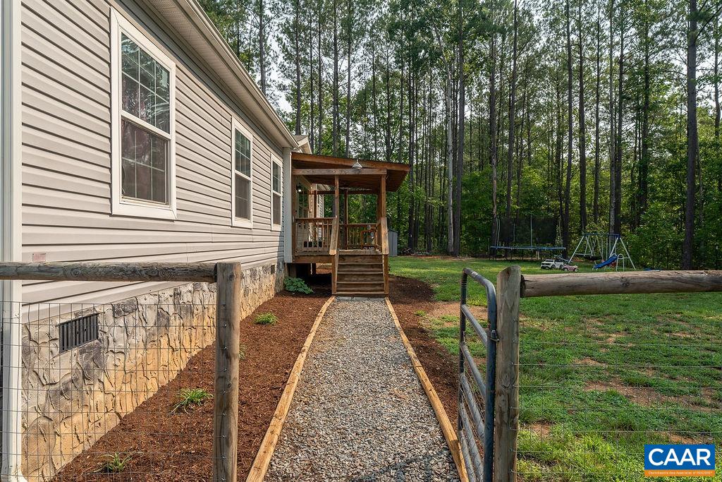 1075 MIDDLE FORK RD, PALMYRA, Virginia 22963, 3 Bedrooms Bedrooms, ,2 BathroomsBathrooms,Residential,1075 MIDDLE FORK RD,680060 MLS # 680060