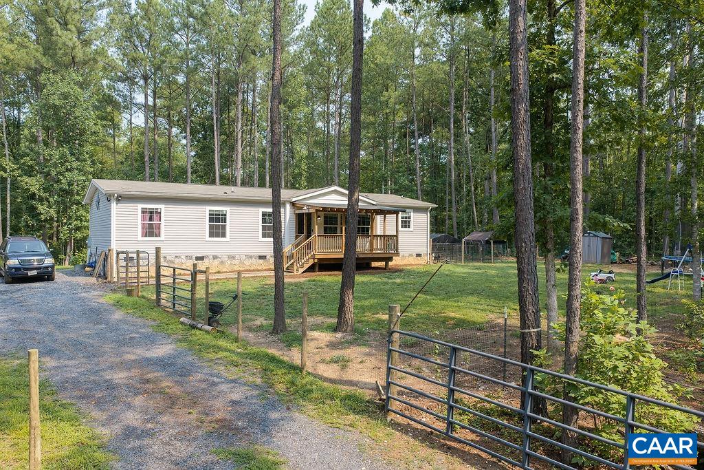 1075 MIDDLE FORK RD, PALMYRA, Virginia 22963, 3 Bedrooms Bedrooms, ,2 BathroomsBathrooms,Residential,1075 MIDDLE FORK RD,680060 MLS # 680060