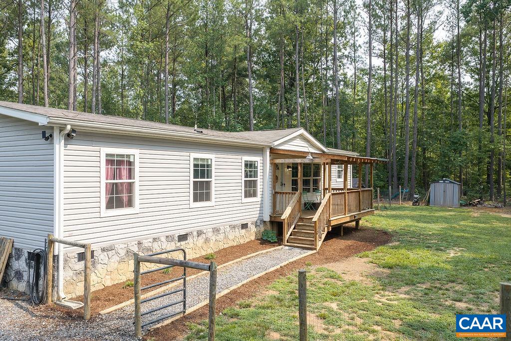 1075 MIDDLE FORK RD, PALMYRA, Virginia 22963, 3 Bedrooms Bedrooms, ,2 BathroomsBathrooms,Residential,1075 MIDDLE FORK RD,680060 MLS # 680060