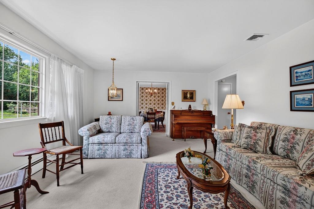 1243 MEADOWBROOK RD, WAYNESBORO, Virginia 22980, 4 Bedrooms Bedrooms, ,2 BathroomsBathrooms,Residential,1243 MEADOWBROOK RD,680064 MLS # 680064 1243 MEADOWBROOK RD, WAYNESBORO, Virginia 22980, 4 Bedrooms Bedrooms, ,2 BathroomsBathrooms,Residential,1243 MEADOWBROOK RD,680064 MLS # 680064