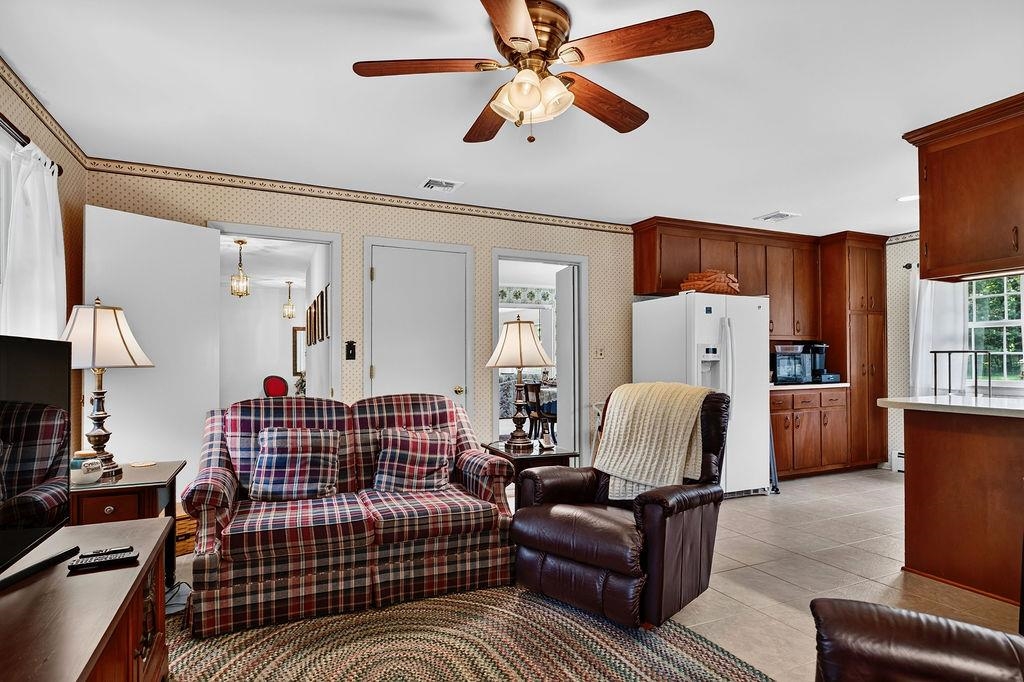 1243 MEADOWBROOK RD, WAYNESBORO, Virginia 22980, 4 Bedrooms Bedrooms, ,2 BathroomsBathrooms,Residential,1243 MEADOWBROOK RD,680064 MLS # 680064 1243 MEADOWBROOK RD, WAYNESBORO, Virginia 22980, 4 Bedrooms Bedrooms, ,2 BathroomsBathrooms,Residential,1243 MEADOWBROOK RD,680064 MLS # 680064