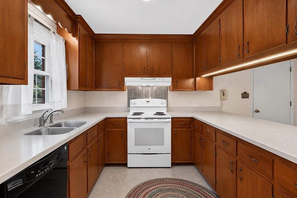 1243 MEADOWBROOK RD, WAYNESBORO, Virginia 22980, 4 Bedrooms Bedrooms, ,2 BathroomsBathrooms,Residential,1243 MEADOWBROOK RD,680064 MLS # 680064 1243 MEADOWBROOK RD, WAYNESBORO, Virginia 22980, 4 Bedrooms Bedrooms, ,2 BathroomsBathrooms,Residential,1243 MEADOWBROOK RD,680064 MLS # 680064