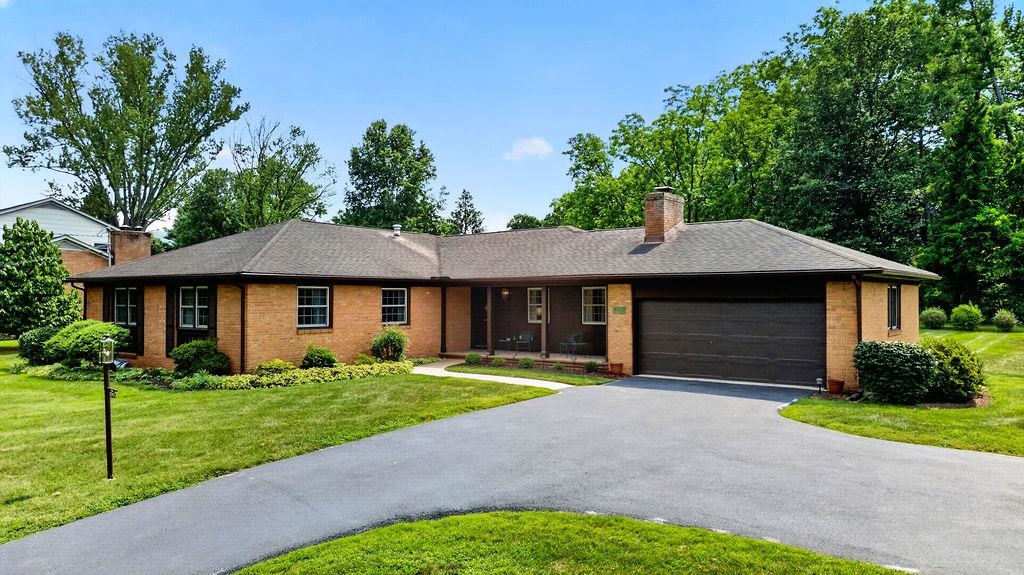 1243 MEADOWBROOK RD, WAYNESBORO, Virginia 22980, 4 Bedrooms Bedrooms, ,2 BathroomsBathrooms,Residential,1243 MEADOWBROOK RD,680064 MLS # 680064 1243 MEADOWBROOK RD, WAYNESBORO, Virginia 22980, 4 Bedrooms Bedrooms, ,2 BathroomsBathrooms,Residential,1243 MEADOWBROOK RD,680064 MLS # 680064