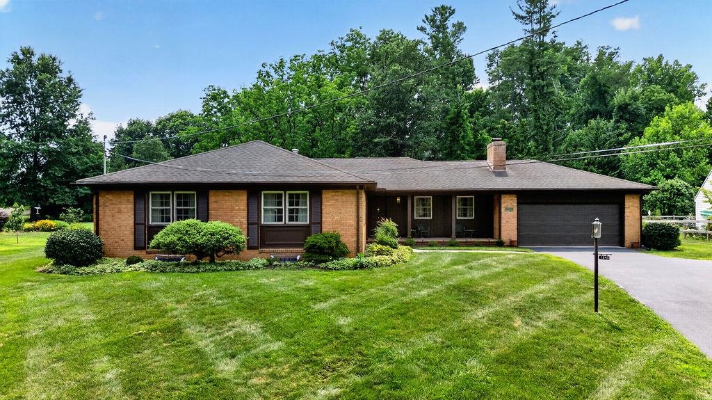 1243 MEADOWBROOK RD, WAYNESBORO, Virginia 22980, 4 Bedrooms Bedrooms, ,2 BathroomsBathrooms,Residential,1243 MEADOWBROOK RD,680064 MLS # 680064 1243 MEADOWBROOK RD, WAYNESBORO, Virginia 22980, 4 Bedrooms Bedrooms, ,2 BathroomsBathrooms,Residential,1243 MEADOWBROOK RD,680064 MLS # 680064