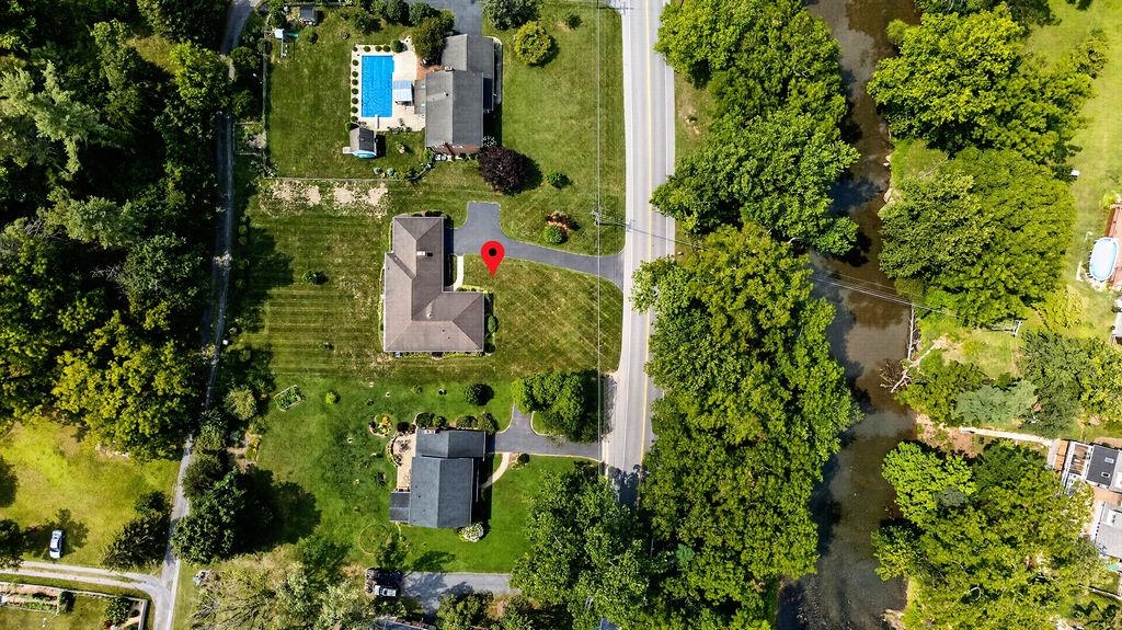 1243 MEADOWBROOK RD, WAYNESBORO, Virginia 22980, 4 Bedrooms Bedrooms, ,2 BathroomsBathrooms,Residential,1243 MEADOWBROOK RD,680064 MLS # 680064 1243 MEADOWBROOK RD, WAYNESBORO, Virginia 22980, 4 Bedrooms Bedrooms, ,2 BathroomsBathrooms,Residential,1243 MEADOWBROOK RD,680064 MLS # 680064