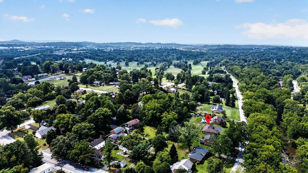 1243 MEADOWBROOK RD, WAYNESBORO, Virginia 22980, 4 Bedrooms Bedrooms, ,2 BathroomsBathrooms,Residential,1243 MEADOWBROOK RD,680064 MLS # 680064 1243 MEADOWBROOK RD, WAYNESBORO, Virginia 22980, 4 Bedrooms Bedrooms, ,2 BathroomsBathrooms,Residential,1243 MEADOWBROOK RD,680064 MLS # 680064