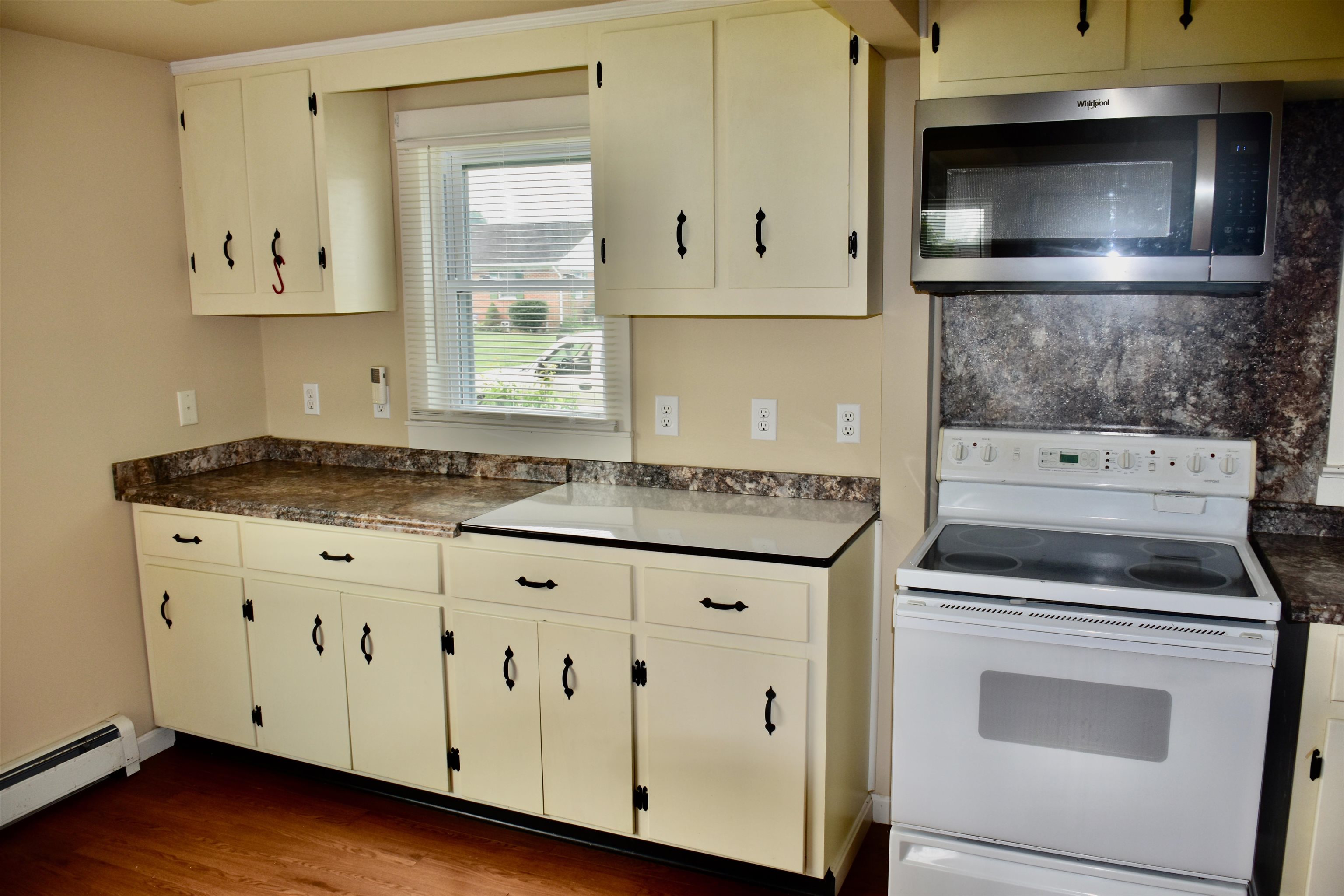 15 MOYER AVE, LURAY, Virginia 22835, 3 Bedrooms Bedrooms, ,2 BathroomsBathrooms,Residential,15 Moyer Ave, Luray, VA. 22835,15 MOYER AVE,680065 MLS # 680065