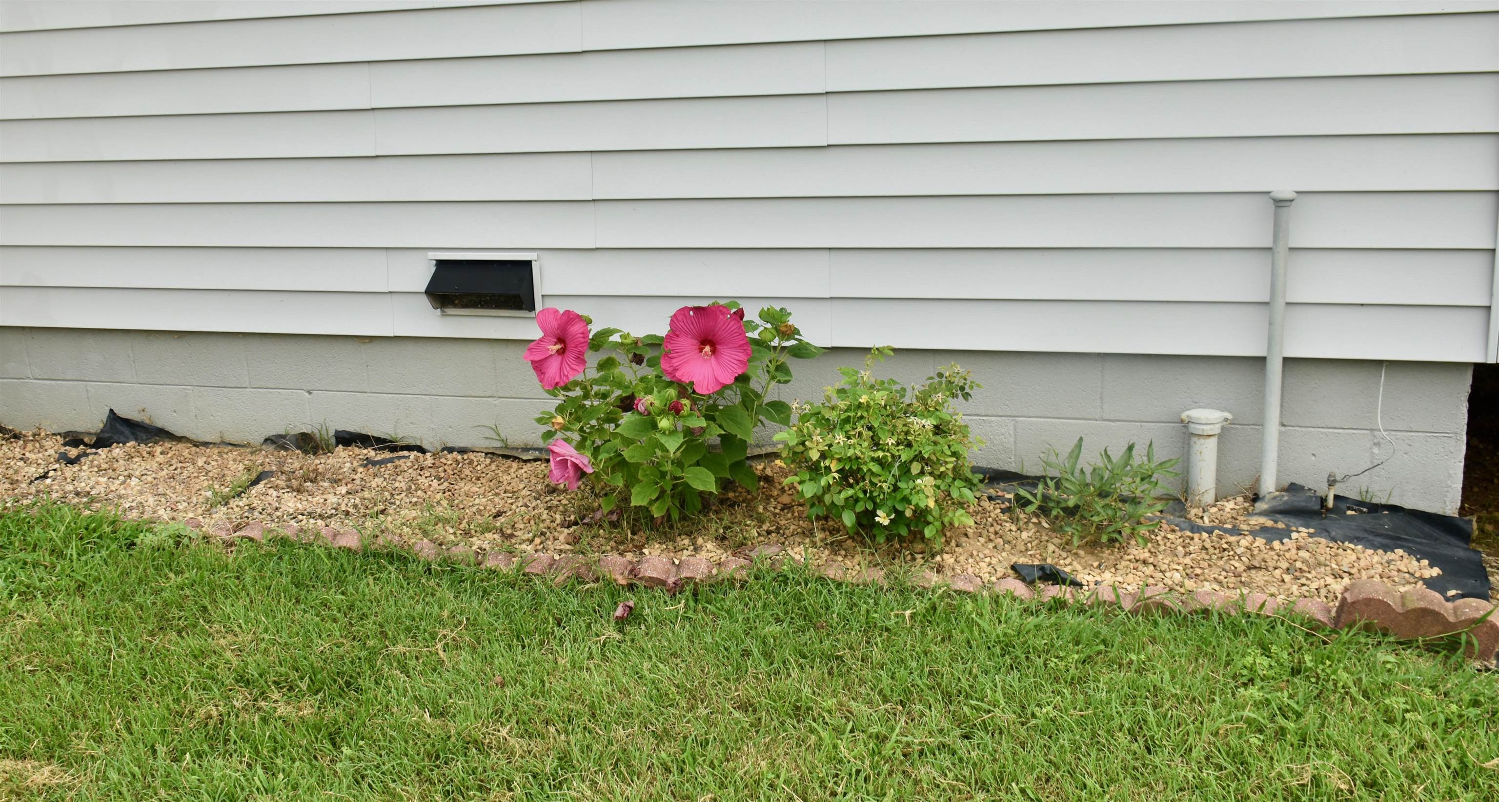 15 MOYER AVE, LURAY, Virginia 22835, 3 Bedrooms Bedrooms, ,2 BathroomsBathrooms,Residential,15 Moyer Ave, Luray, VA. 22835,15 MOYER AVE,680065 MLS # 680065