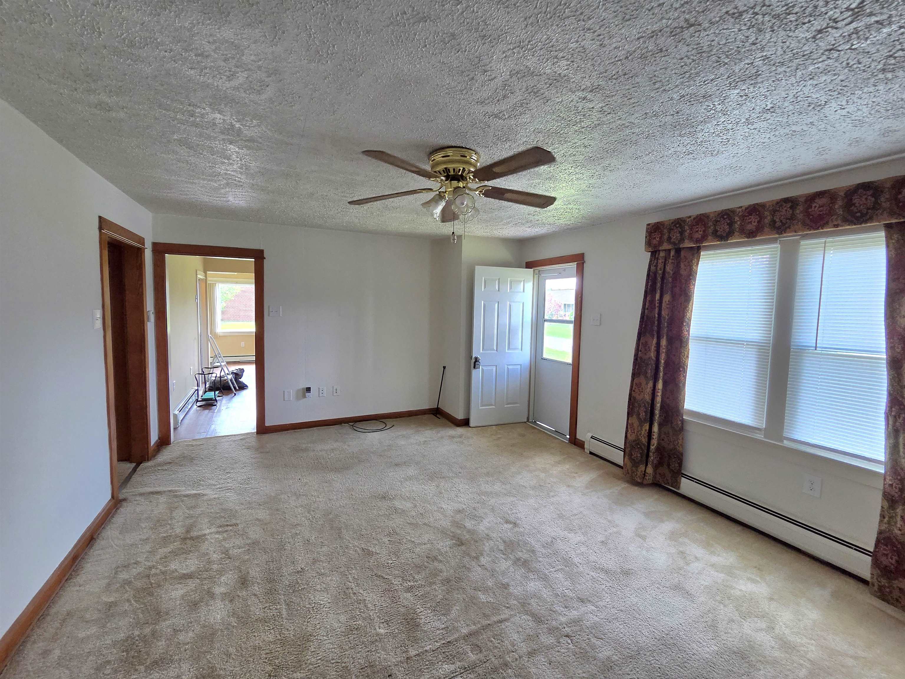 15 MOYER AVE, LURAY, Virginia 22835, 3 Bedrooms Bedrooms, ,2 BathroomsBathrooms,Residential,15 Moyer Ave, Luray, VA. 22835,15 MOYER AVE,680065 MLS # 680065
