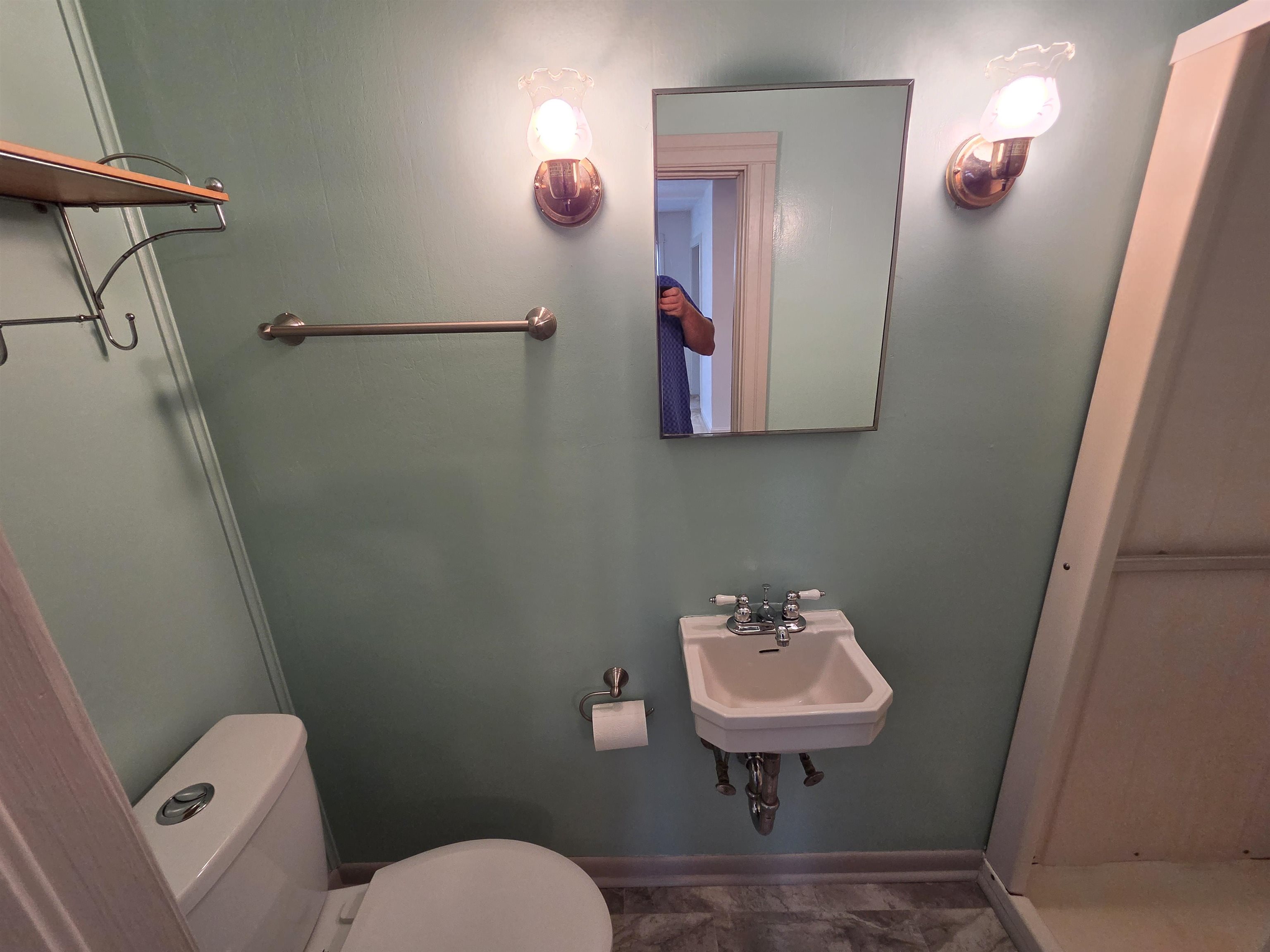 15 MOYER AVE, LURAY, Virginia 22835, 3 Bedrooms Bedrooms, ,2 BathroomsBathrooms,Residential,15 Moyer Ave, Luray, VA. 22835,15 MOYER AVE,680065 MLS # 680065